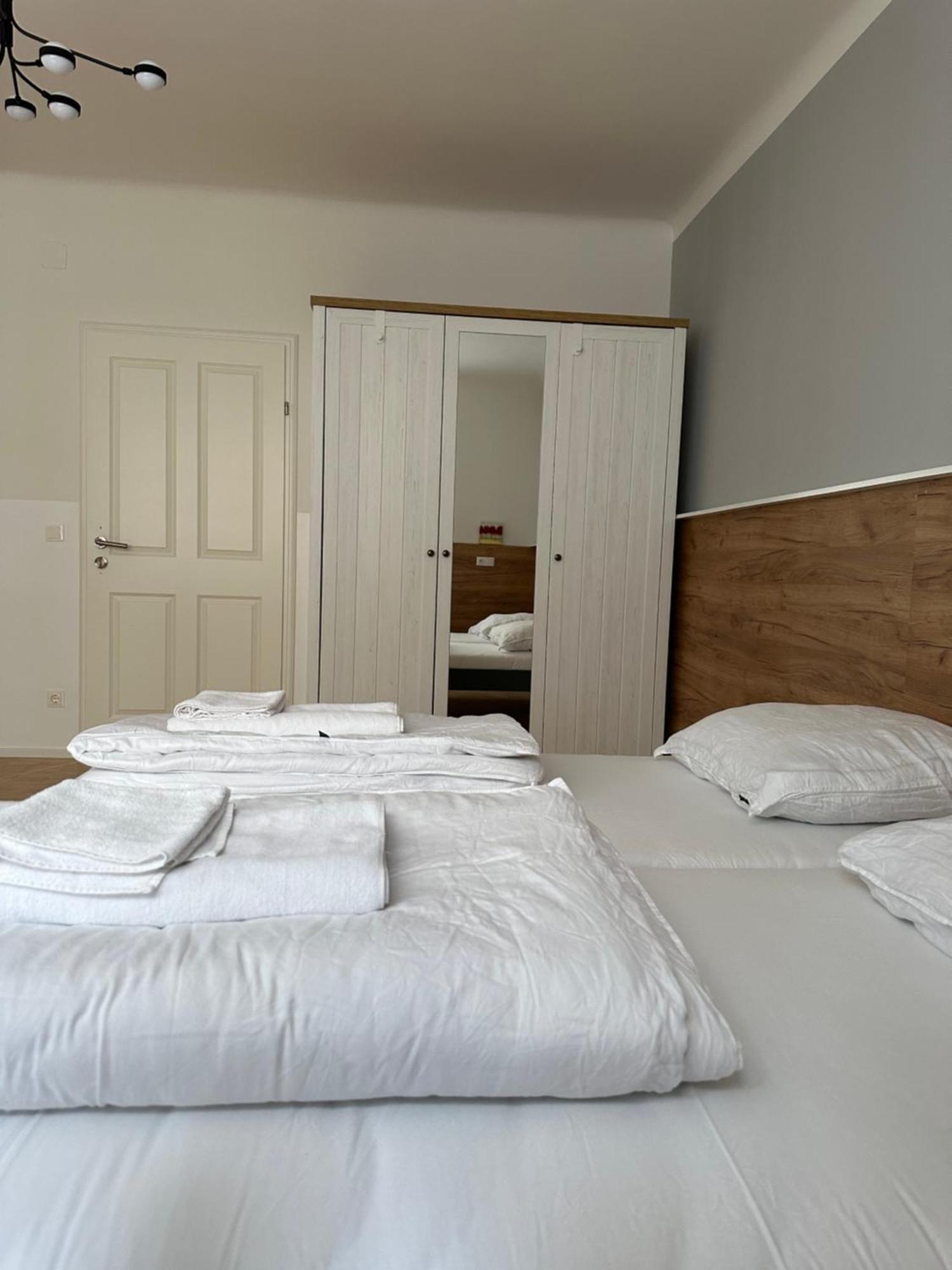 Lion's N Aparthotel Viena