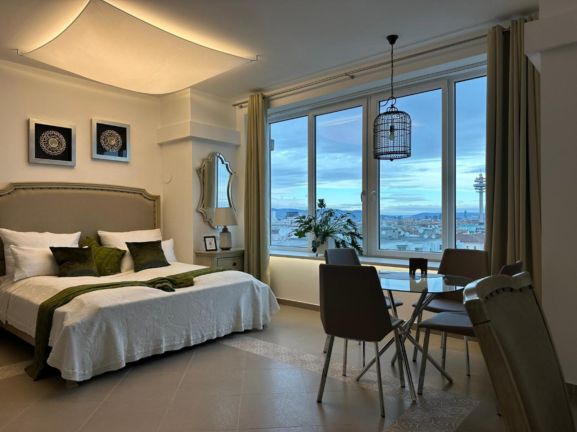 Panorama Apartment *