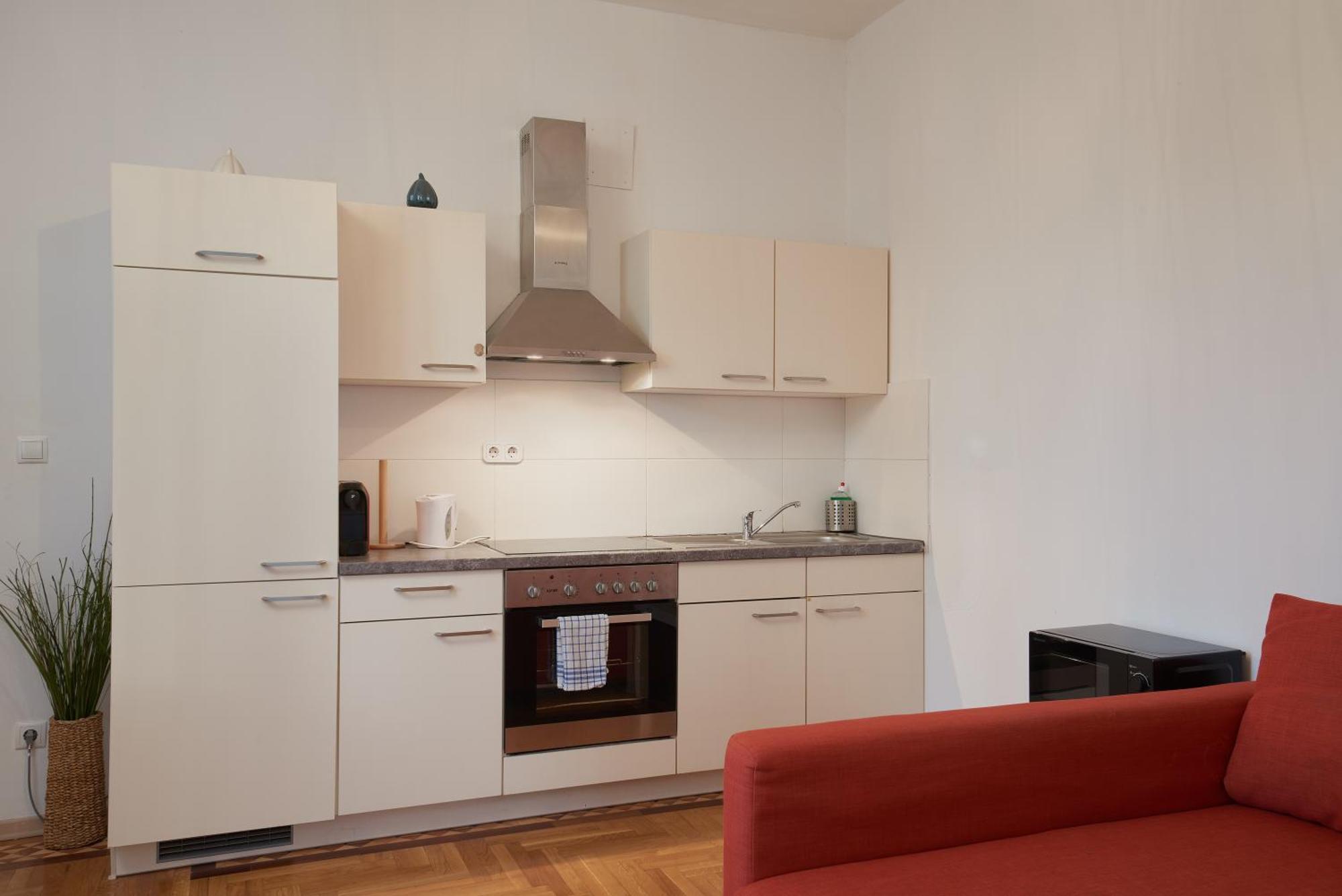 Schonbrunn Palace Free Parking And 24h Check-in Apartment
