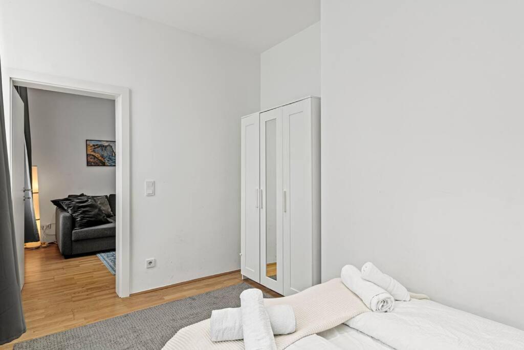 Modern Near Center 1br * Vienna