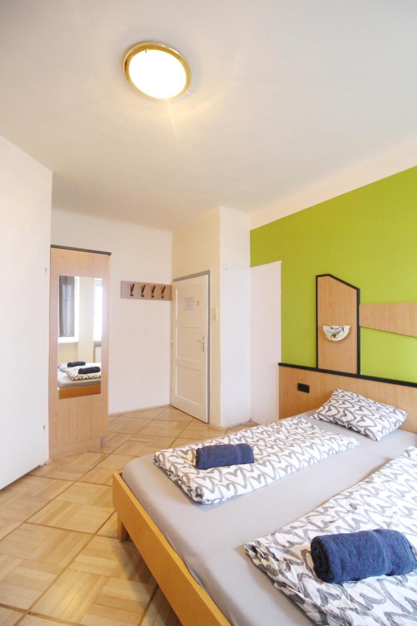 Triple In Hutteldorfer Strasse Area Aparthotel Viena