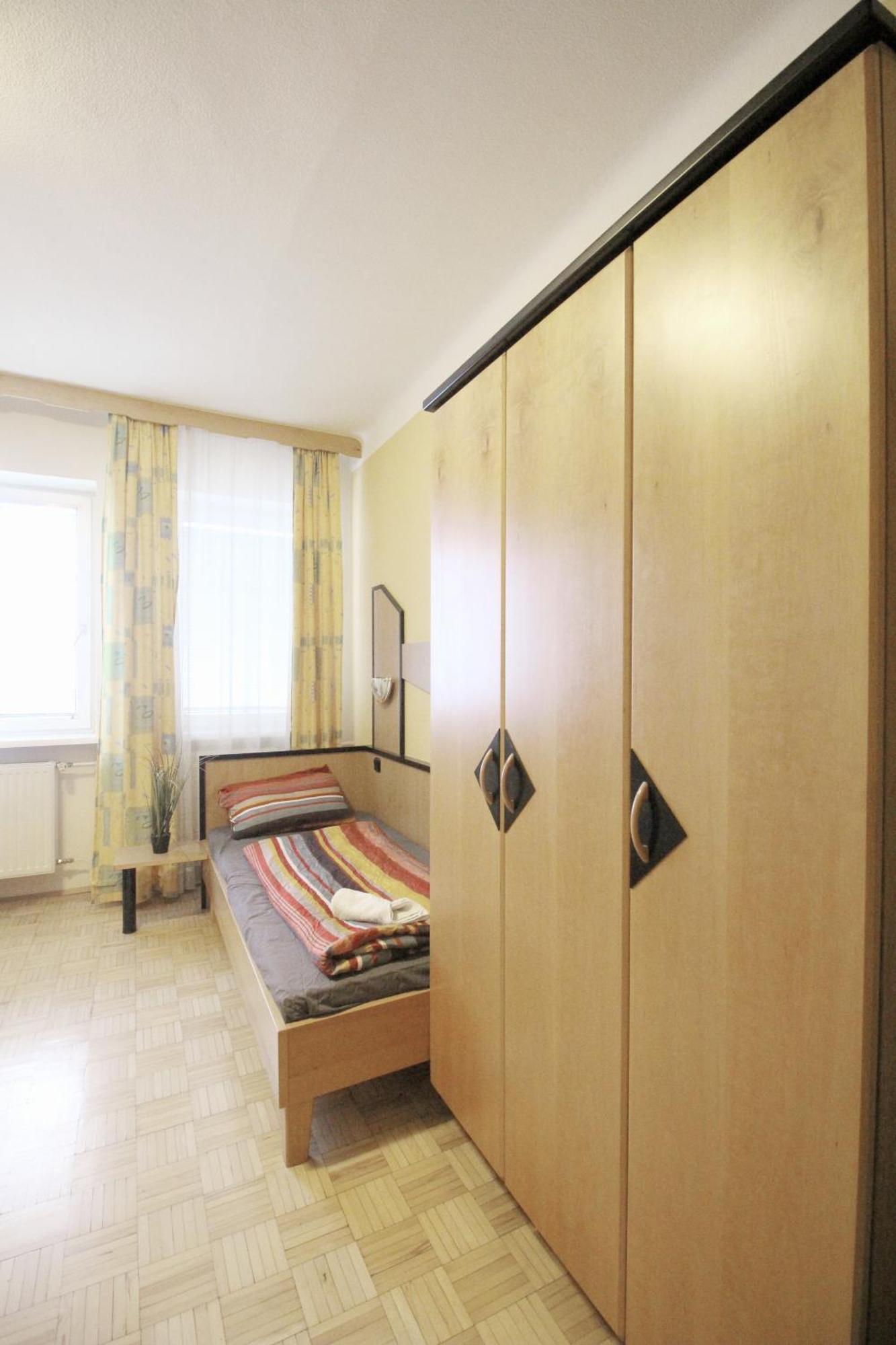 Triple In Hutteldorfer Strasse Area Aparthotel *
