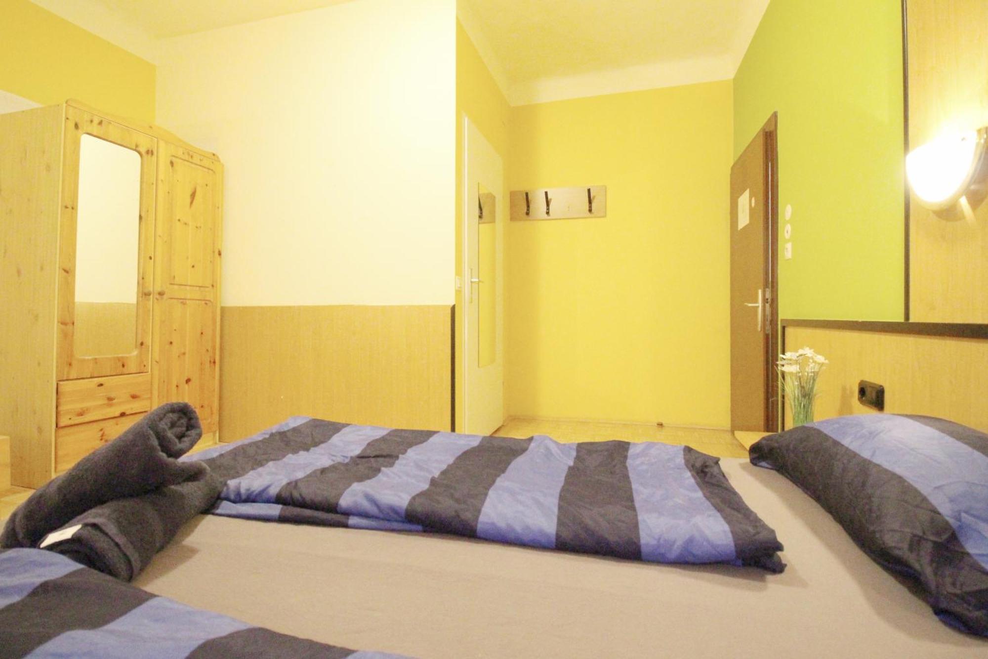 Triple In Hutteldorfer Strasse Area Aparthotel *