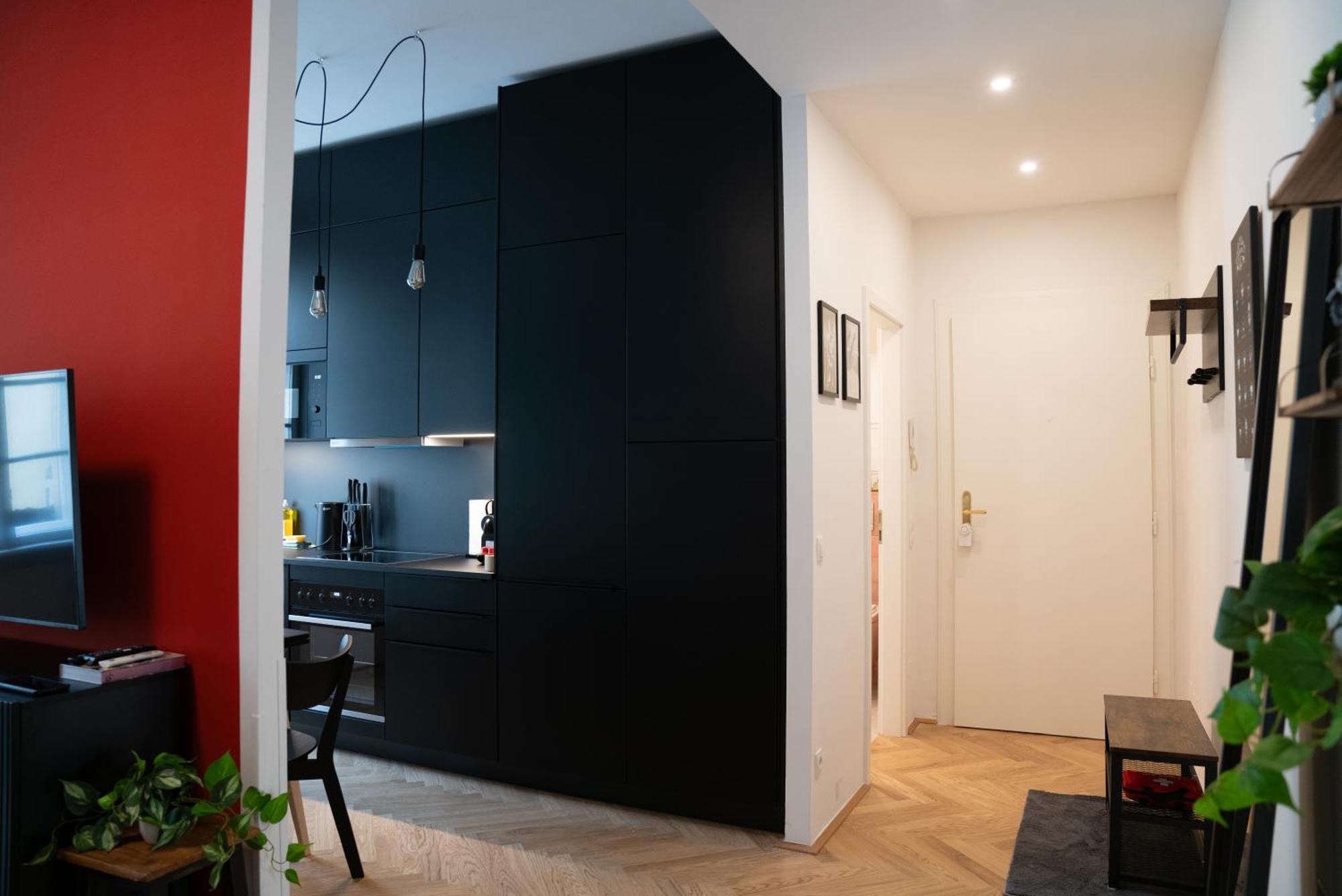 Apartment City: Live, Work, Play