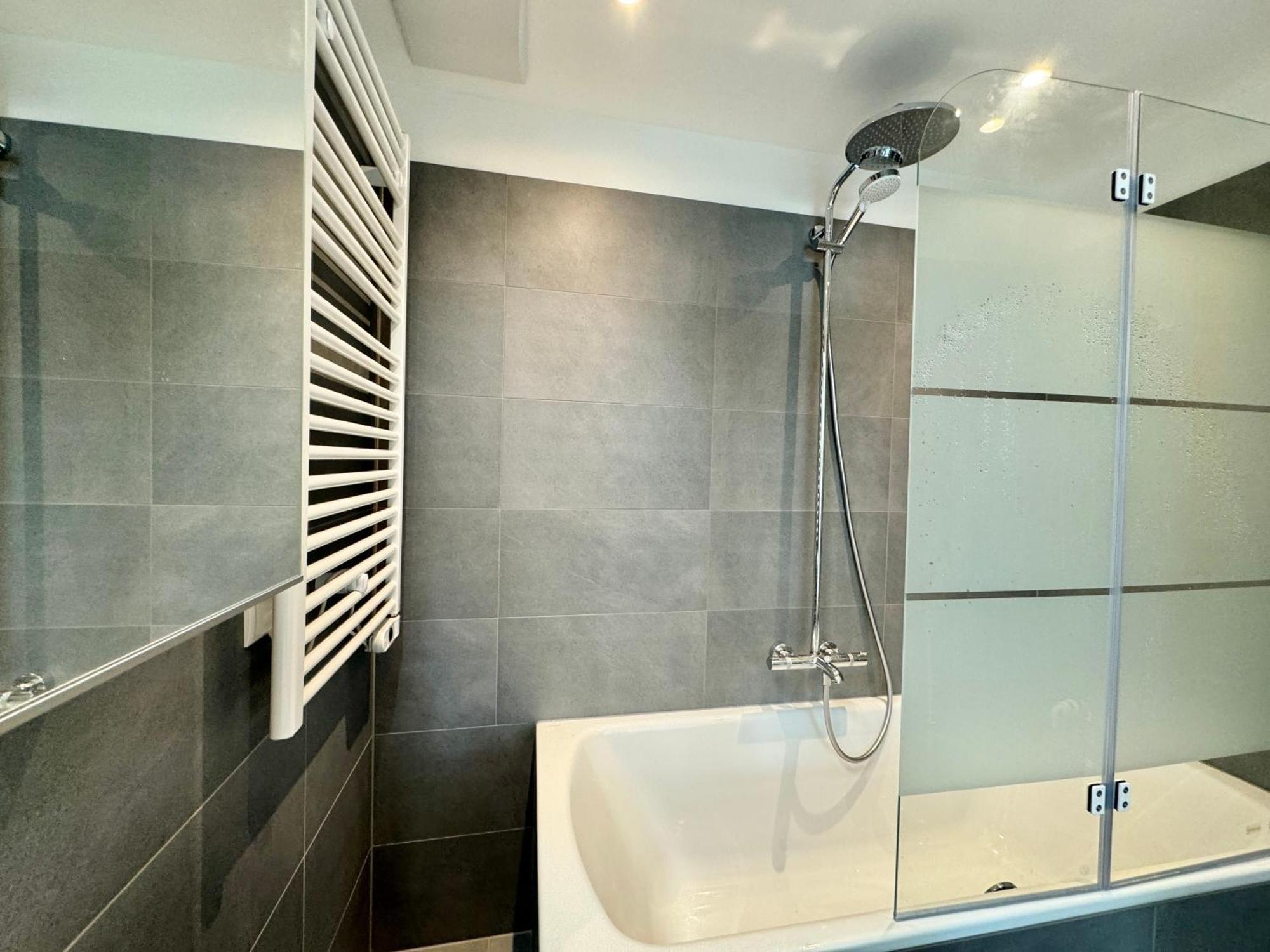 Modern Premium With Balcony Vienna