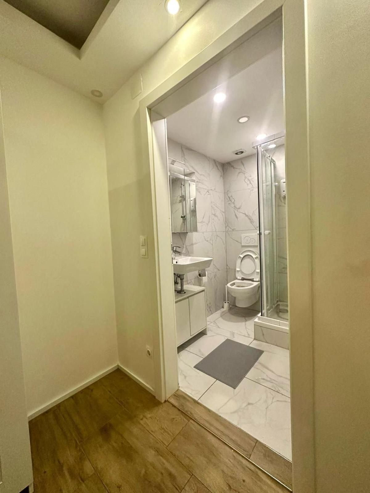 Ar Living Klosterneuburger * Vienna