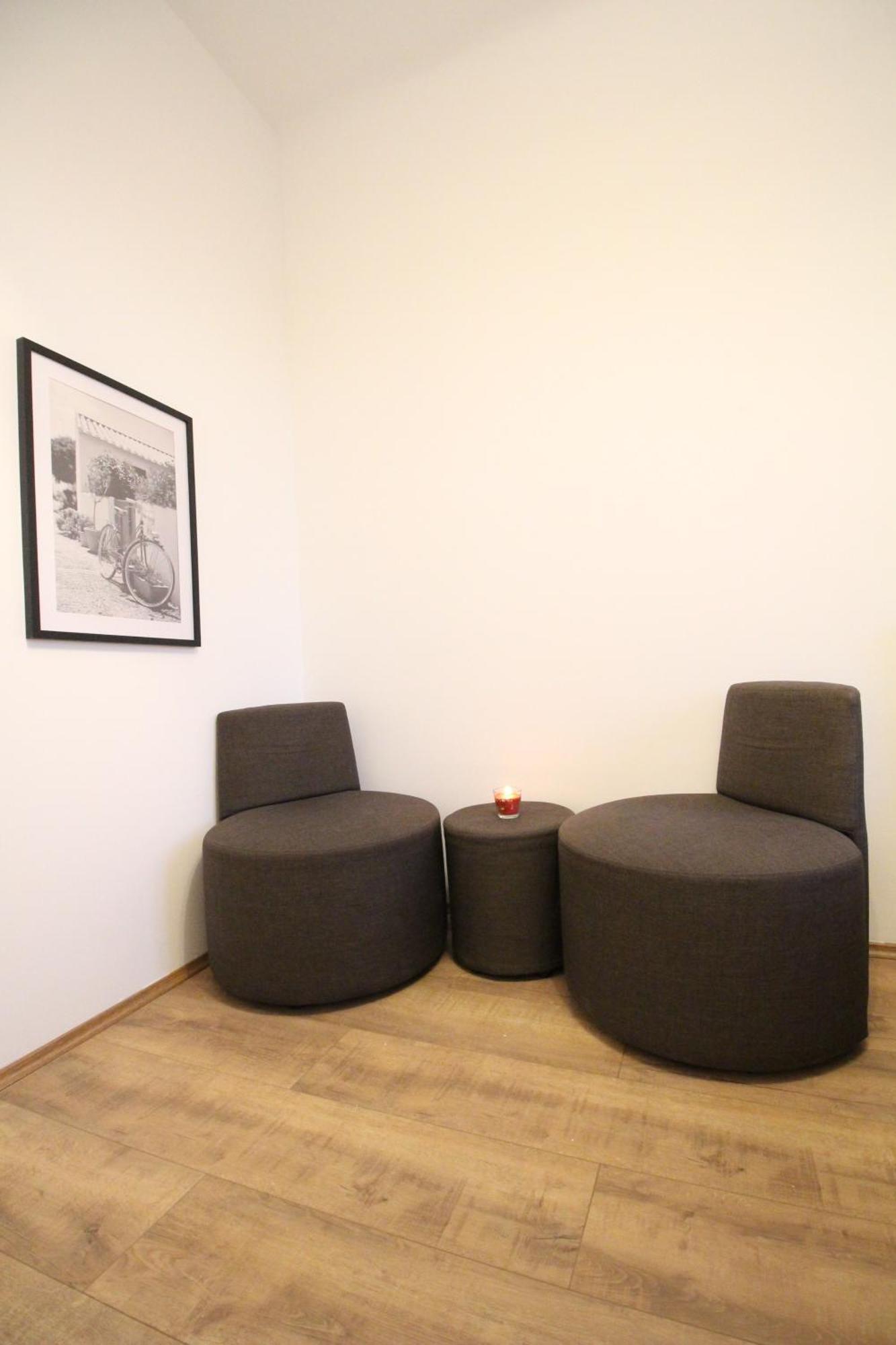 Apartment Spacious In Liesing Area Lv6 *