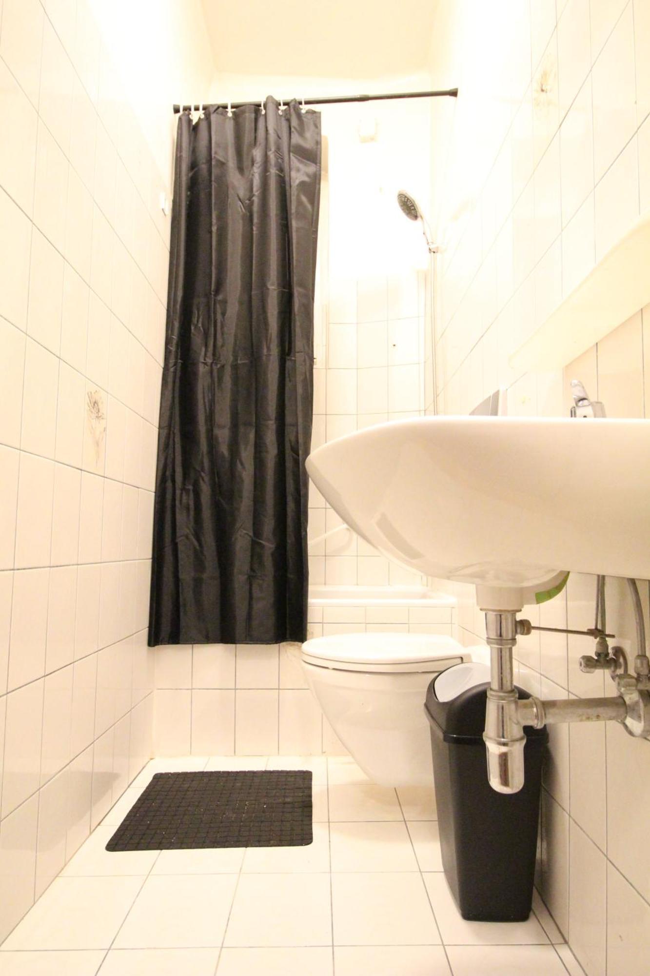 Apartment Spacious In Liesing Area Lv6 Wien