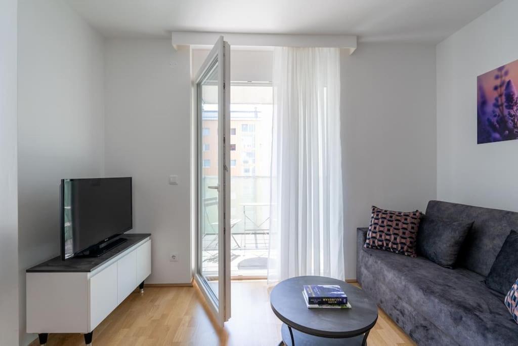 Apartment 1br With Balcony, Urban Style By Hm Vienna