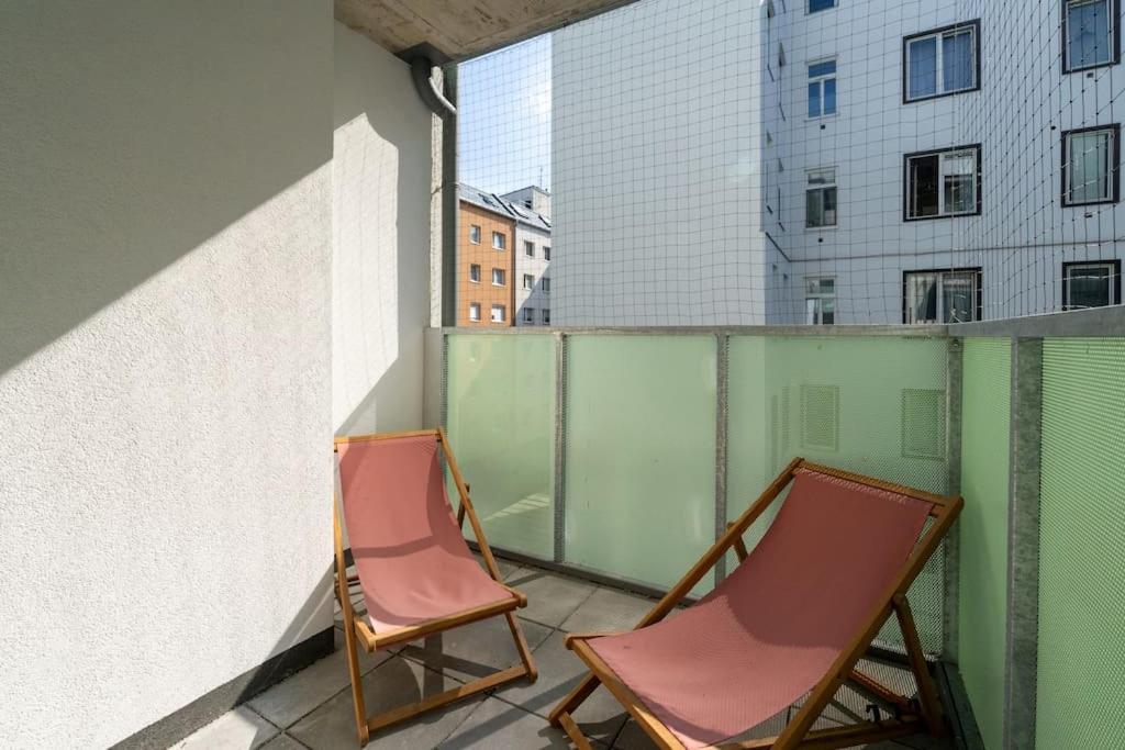 Apartment Sunny 1br With Balcony By Hm *