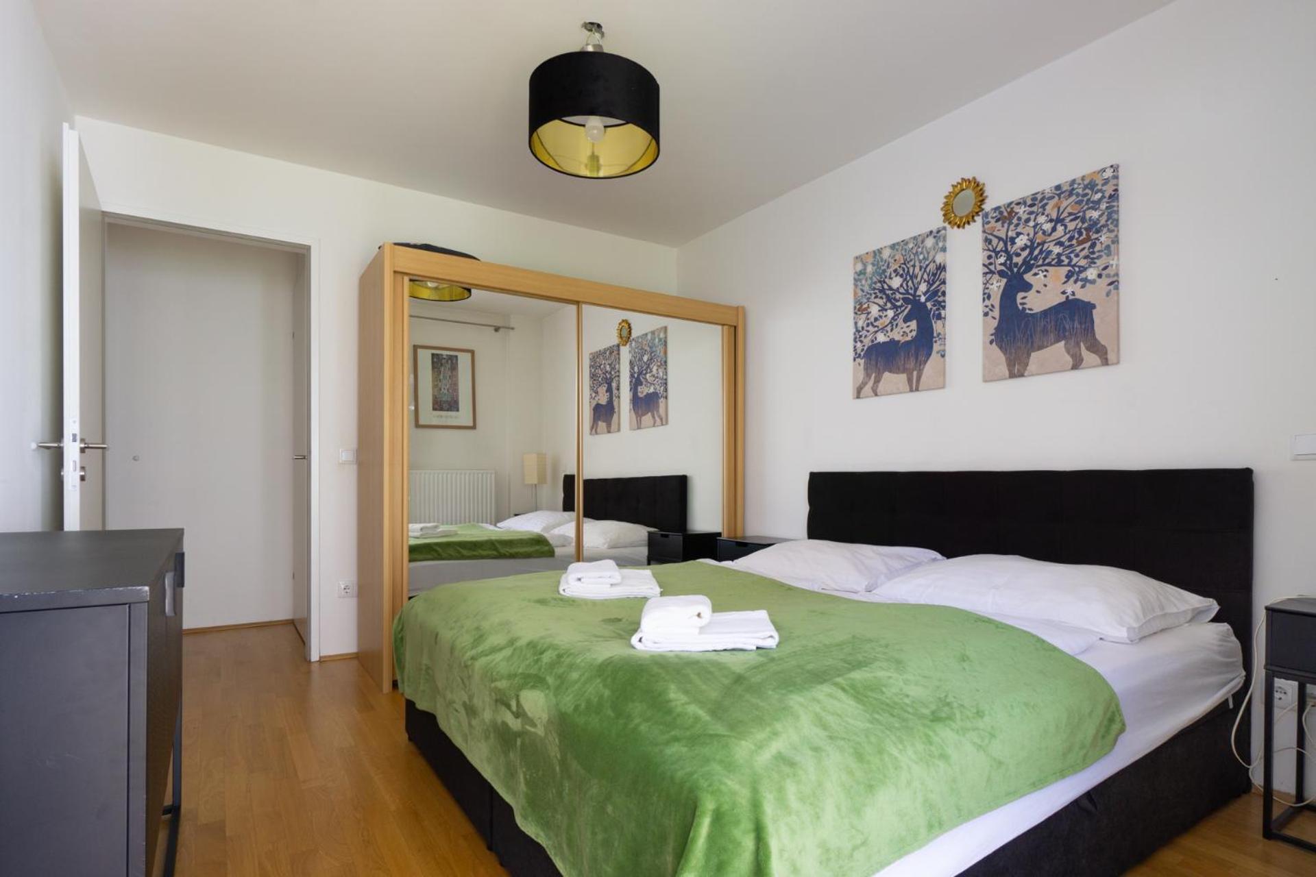 With Garden Close To Stadthalle, Westbahnhof Apartment