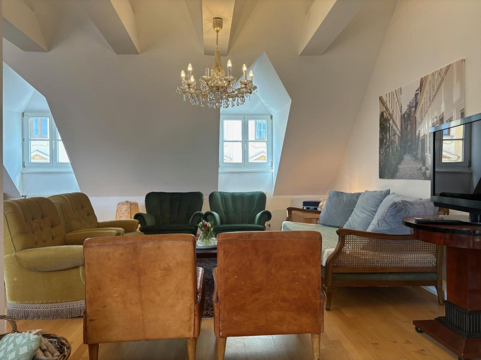 Grosszuegiges In Historischem Gebaeude Apartment Vienna