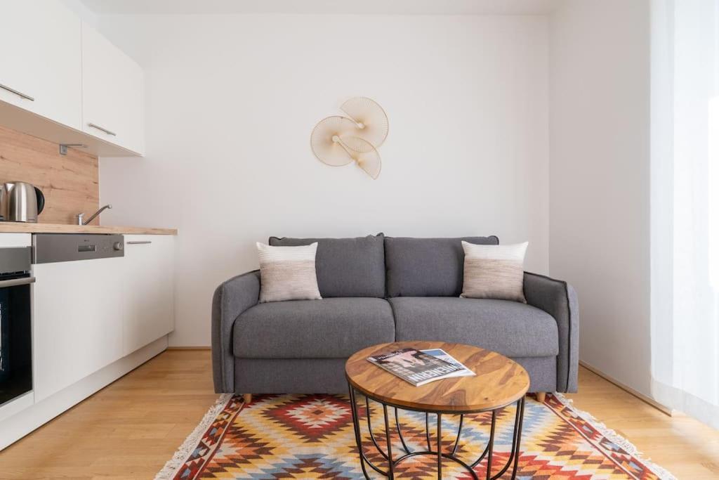 Hm • Modern 1br Apt With Balcony Apartment Vienna