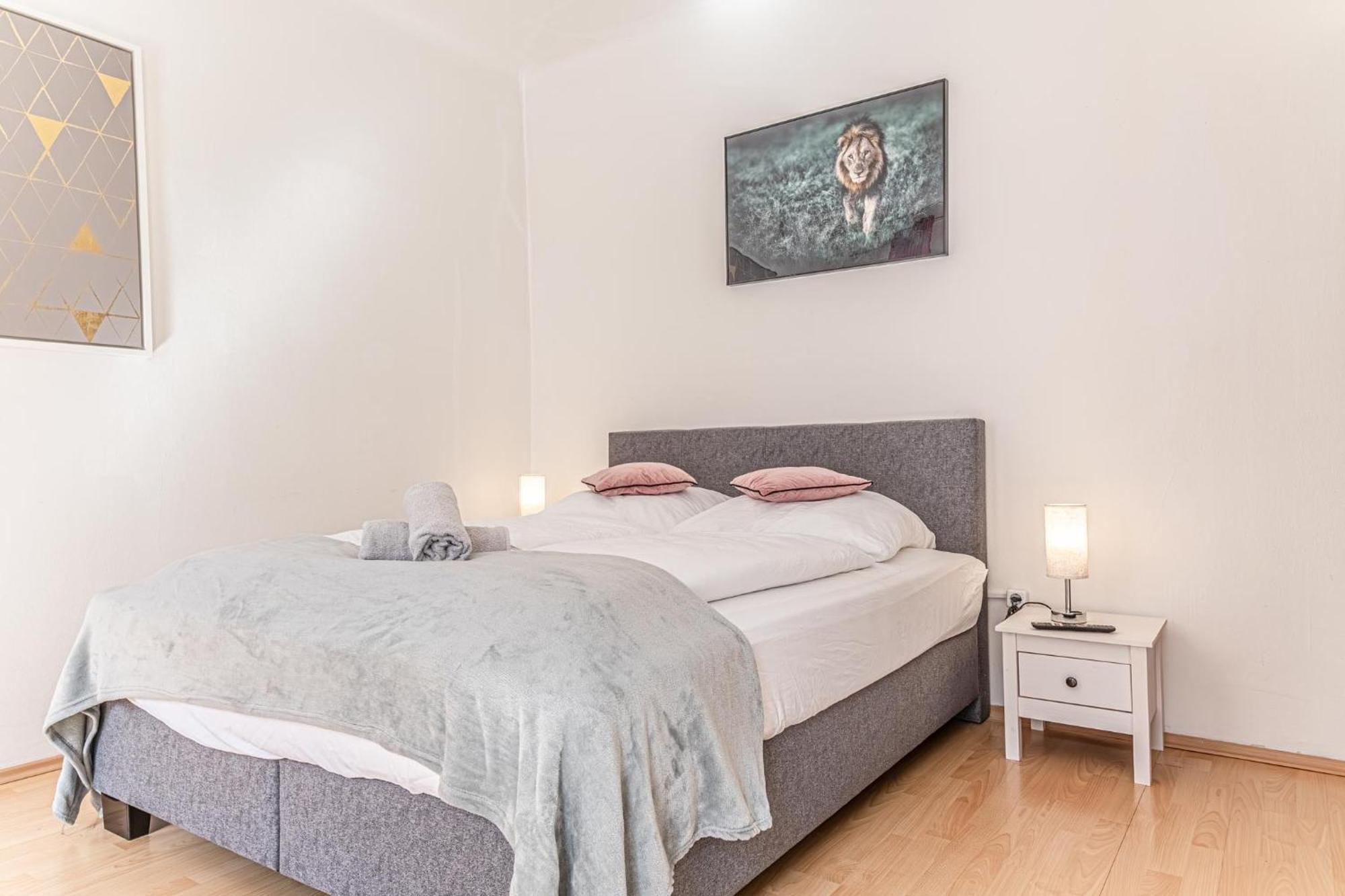 Double Delight - Apt. For Two Apartment *