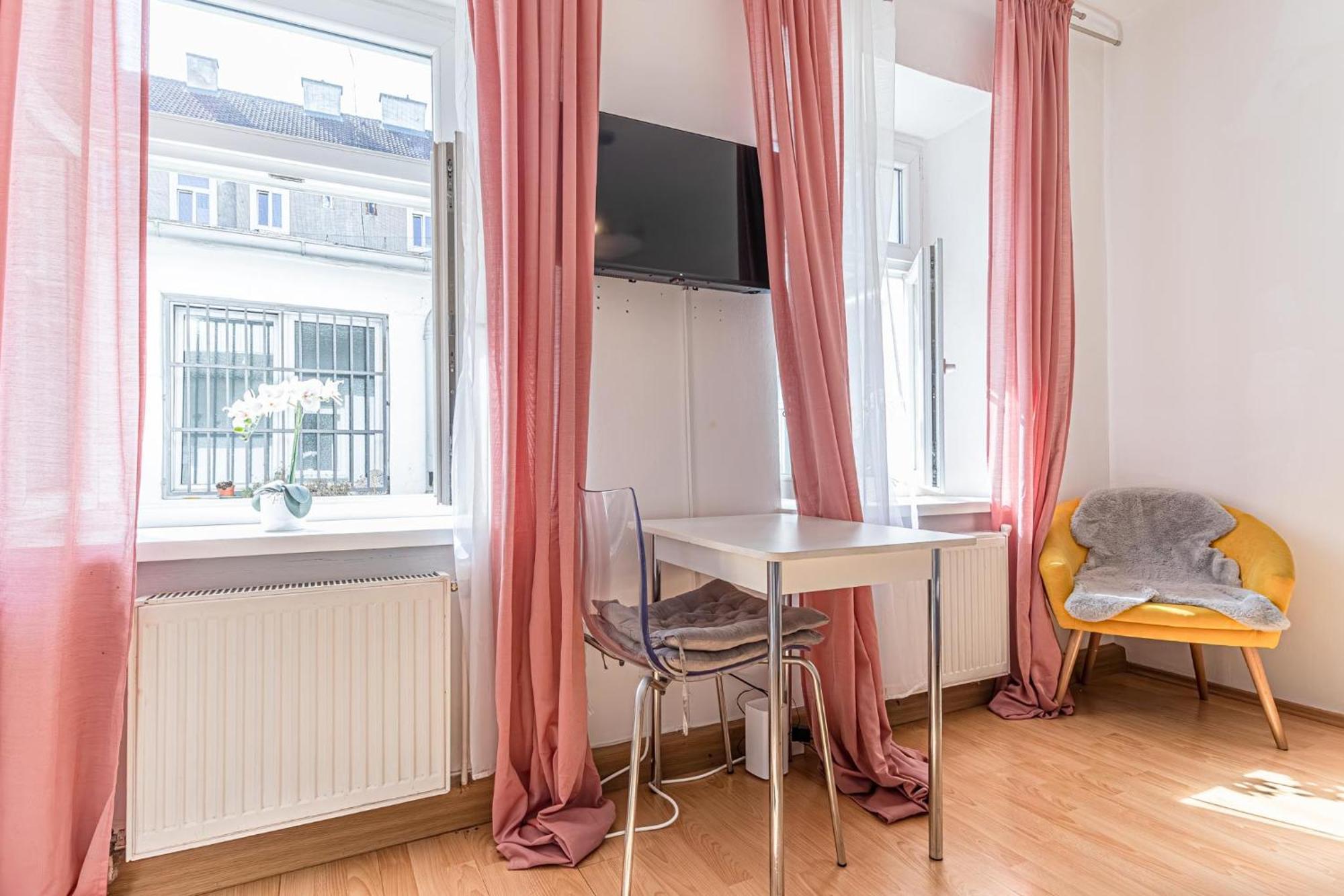 Double Delight - Apt. For Two Apartment
