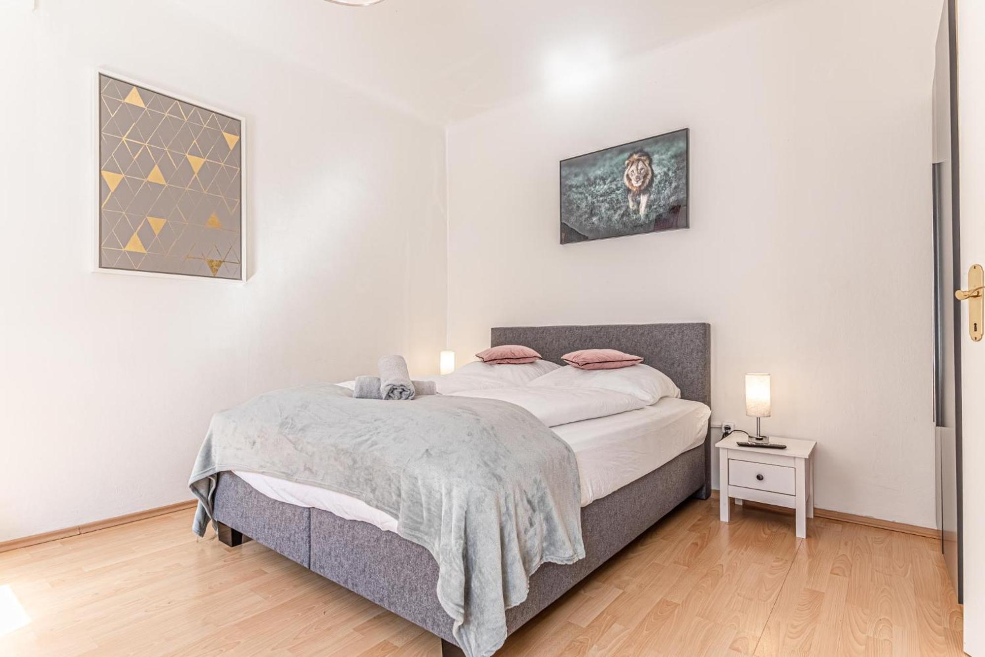 Double Delight - Apt. For Two Vienna