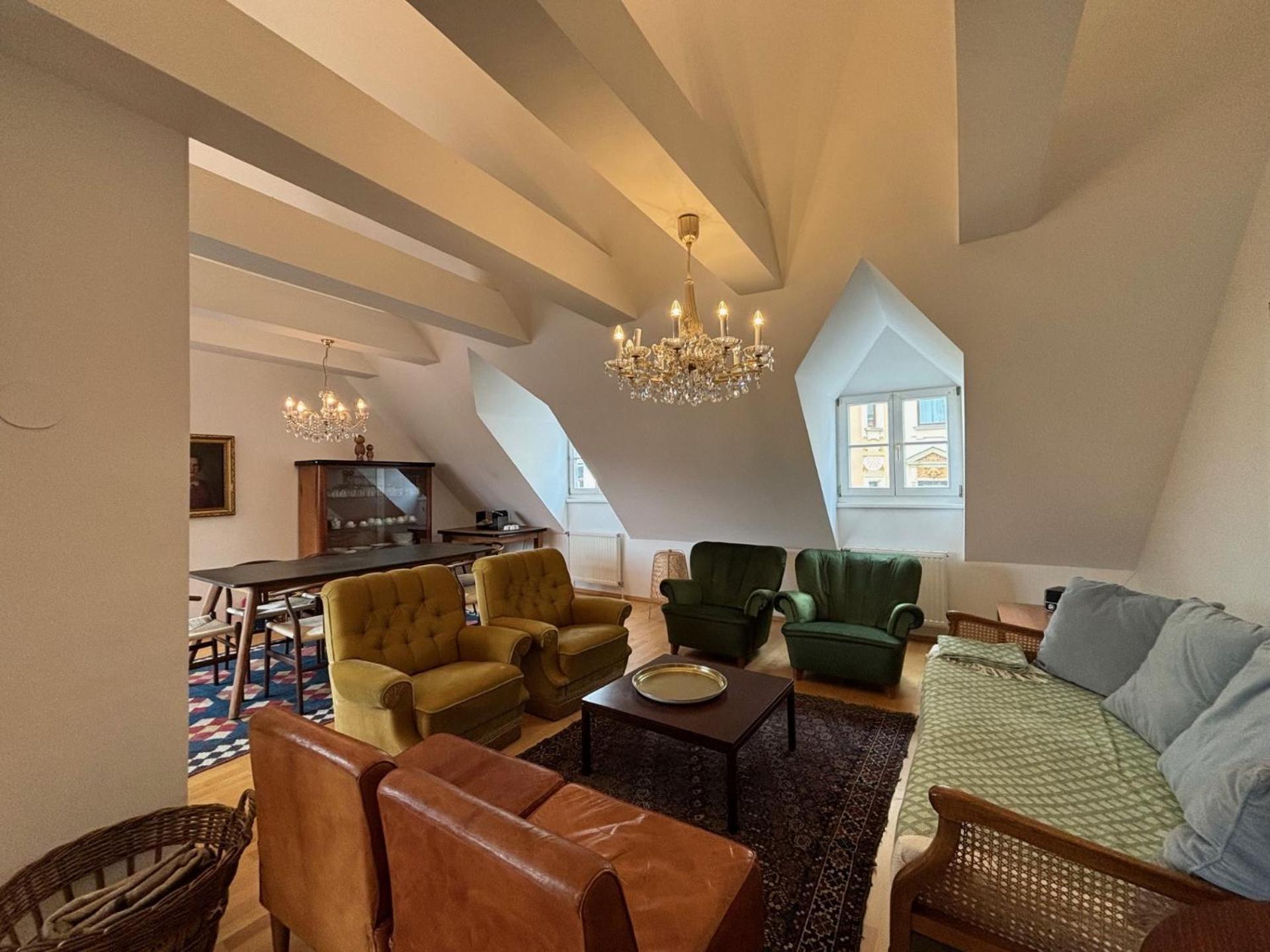 Apartment Grosszuegiges In Historischem Gebaeude