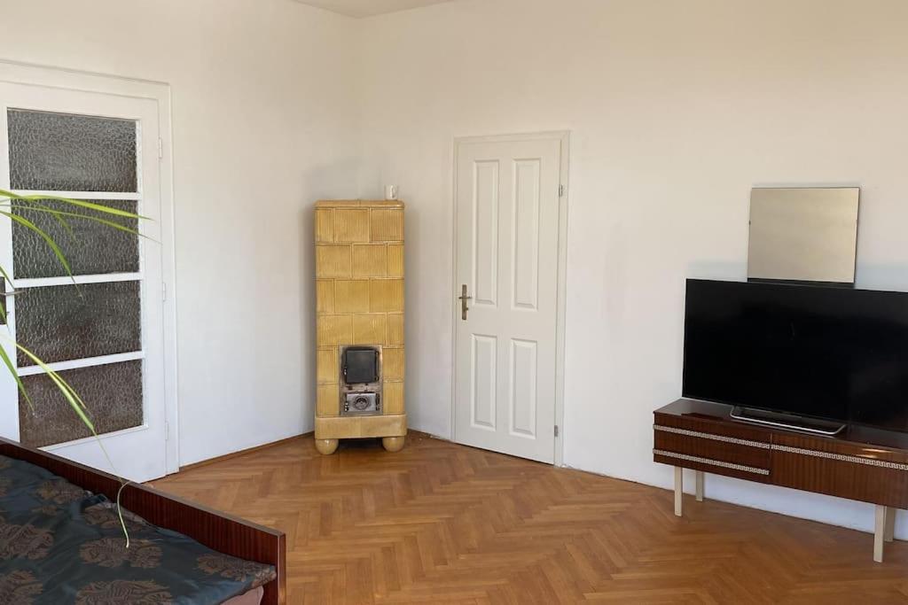Herrenhaus Hoeniger Flughafen 11min/wienmitte 12min Apartment Vienna