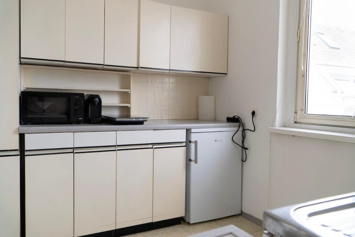 Apartment 10 Minutes To Centre And Next To Hbf And Easy From Airport Vienna
