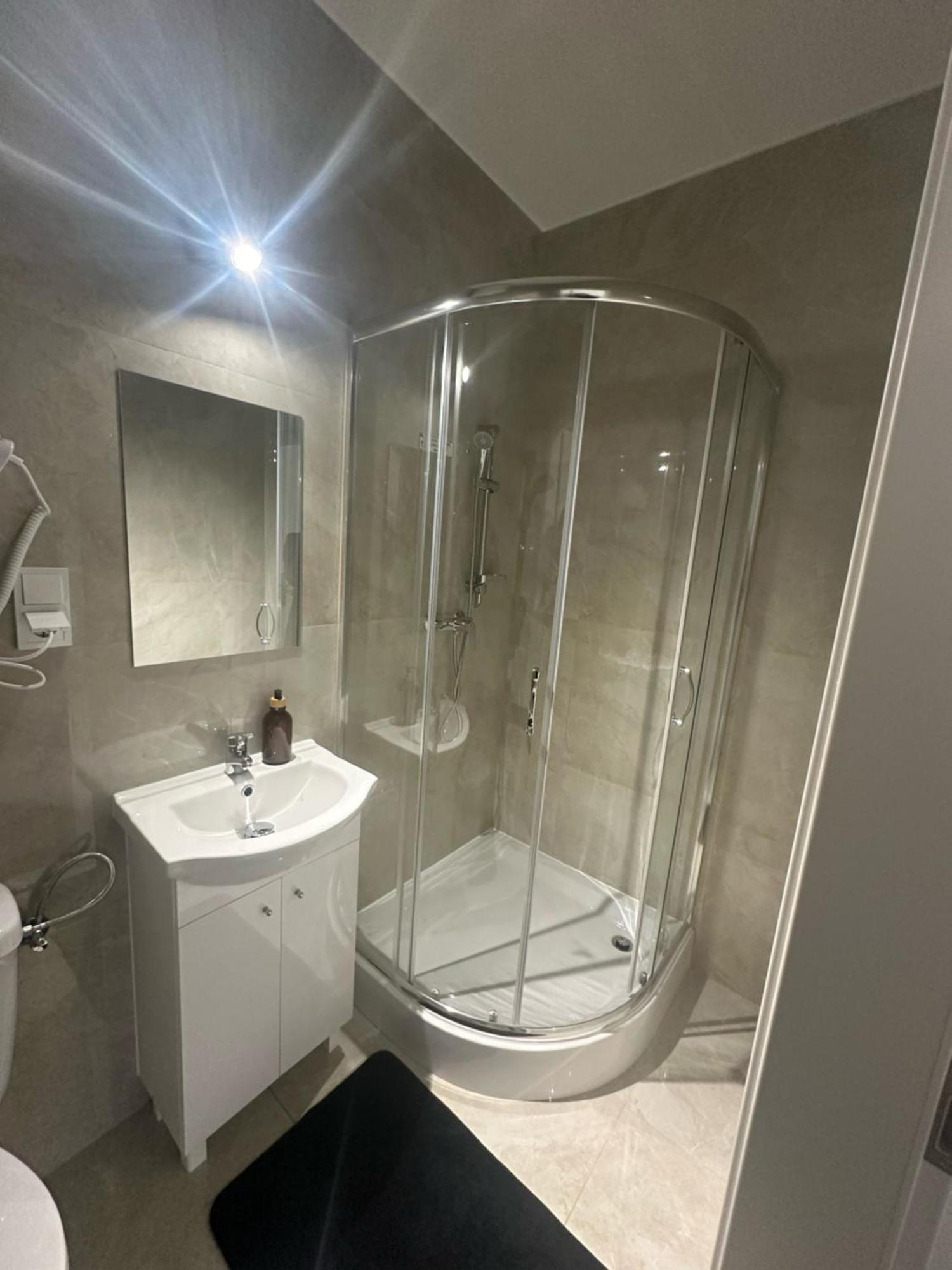 Datri Petite 9 Vienna