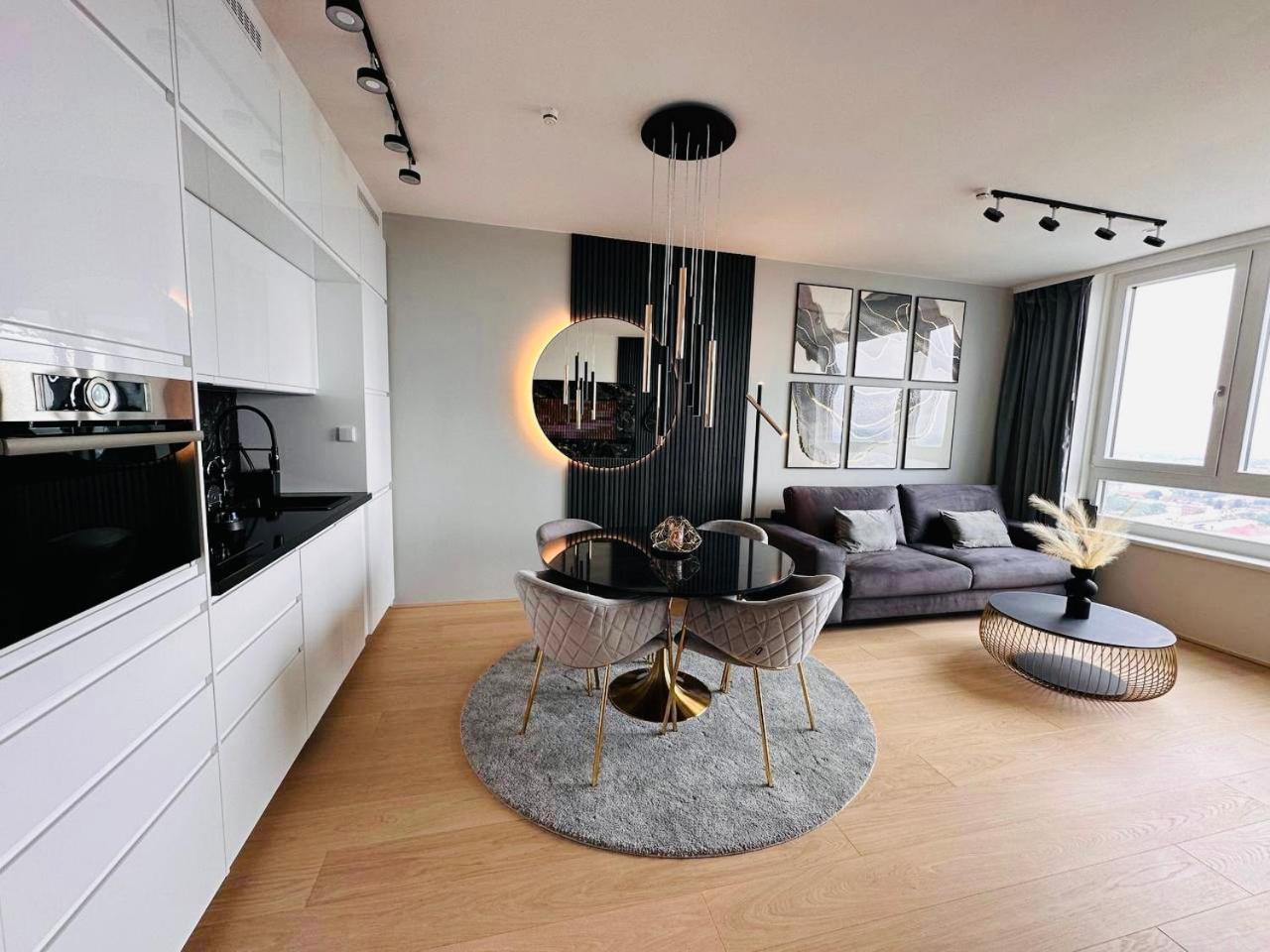 Apartamento High-end Close To Metro And Uno-city With E-parking Viena