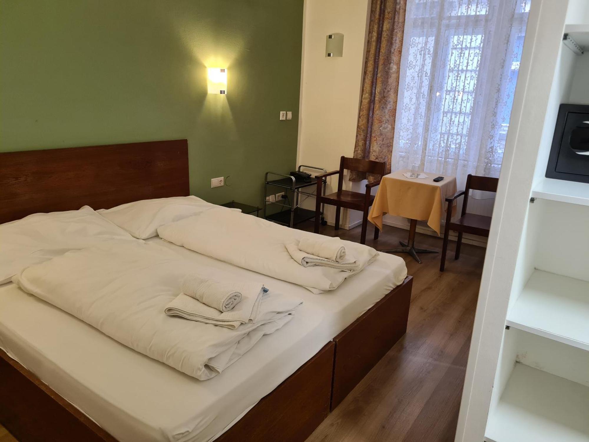 Hotel Pension Ani-Falstaff