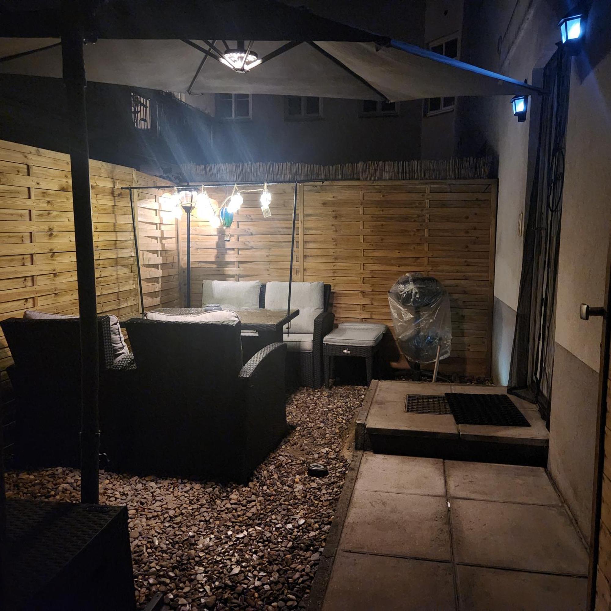 Apartment Exklusive Gartenwohnung *