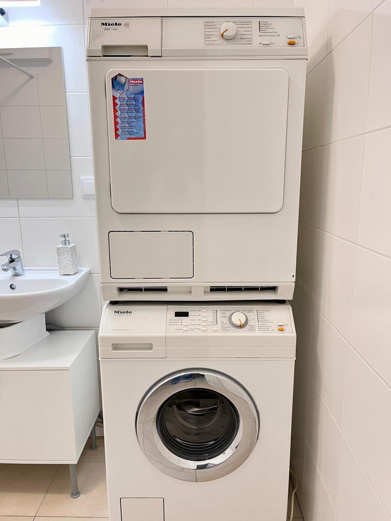 Apartment Funky Near Station Free Parking