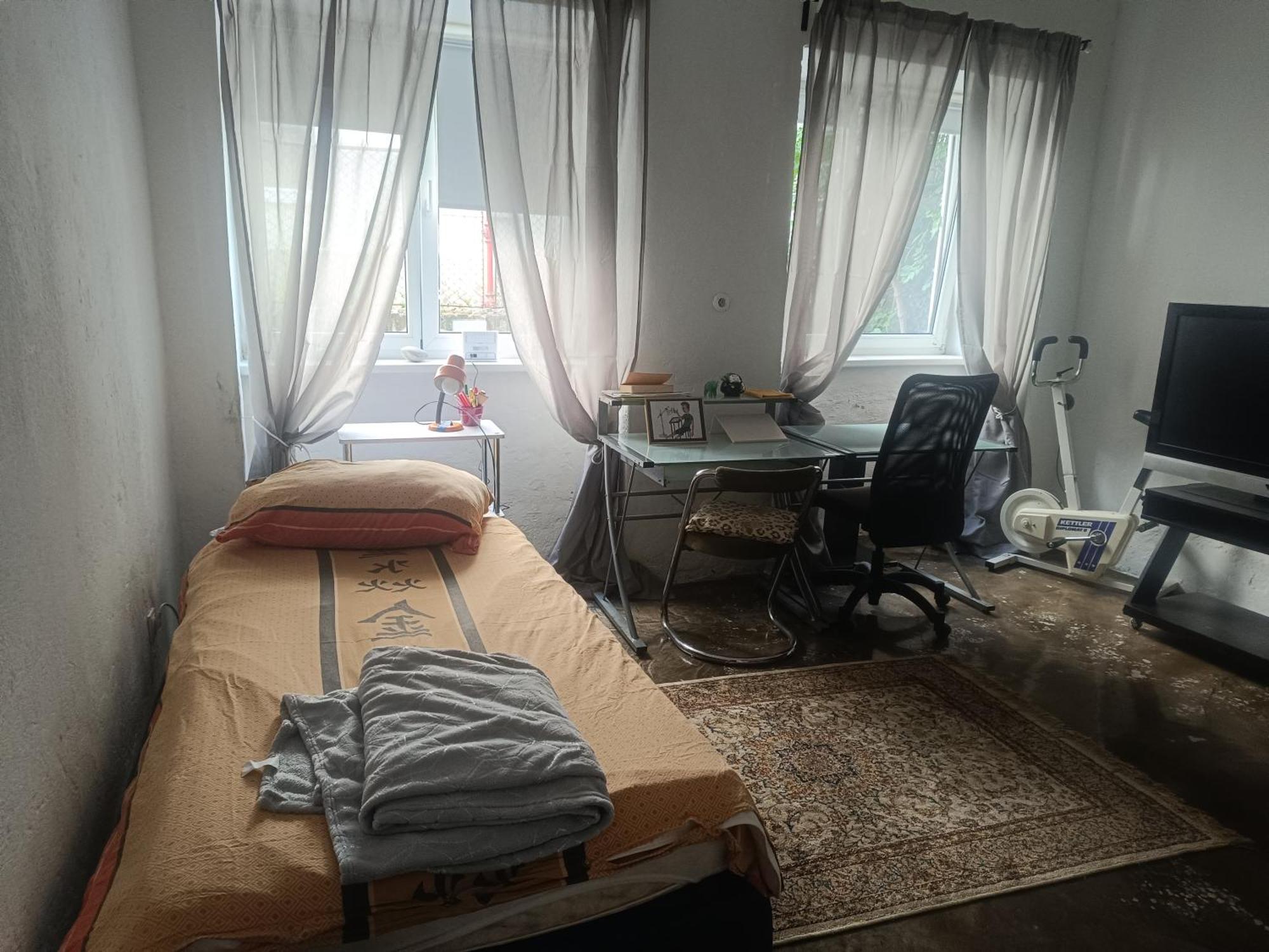 Apartment Central Atelier In *