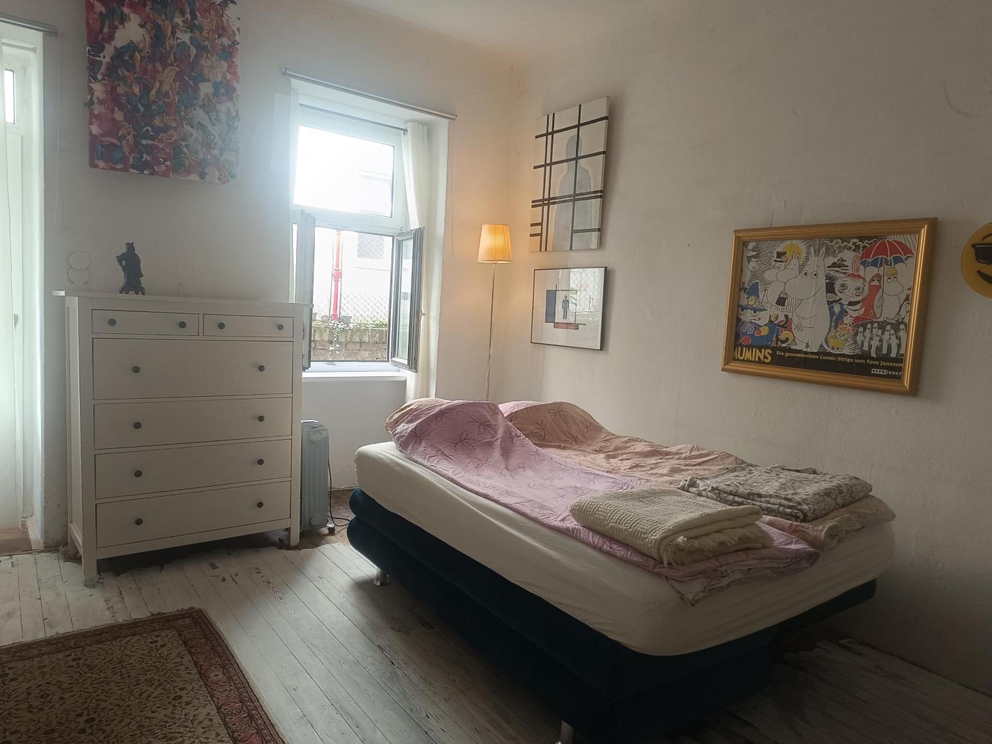 Central Atelier In Apartment *