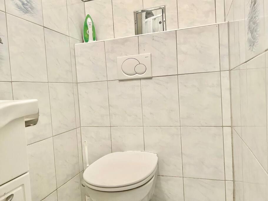50 M2 Stylish With Free Parking & Netflix * Wien