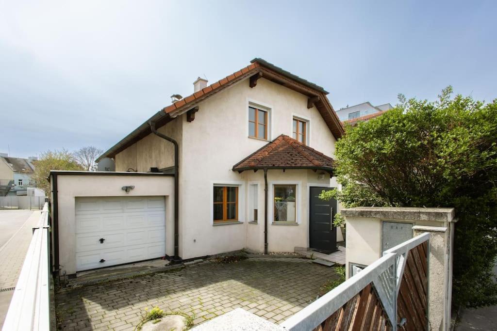 4-bedroom House & Large Garden * Viena