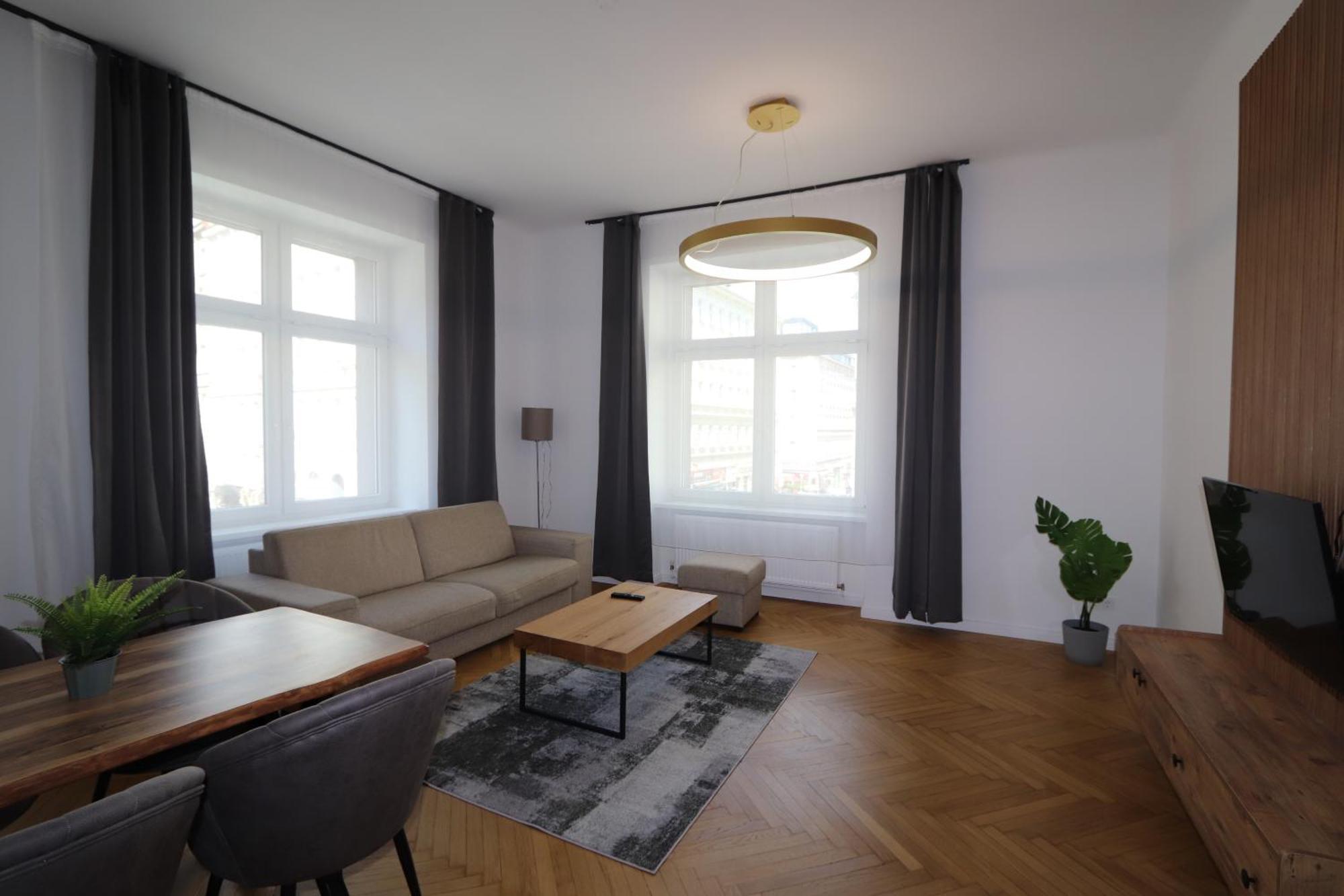 Or 1050 Aparthotel Viena