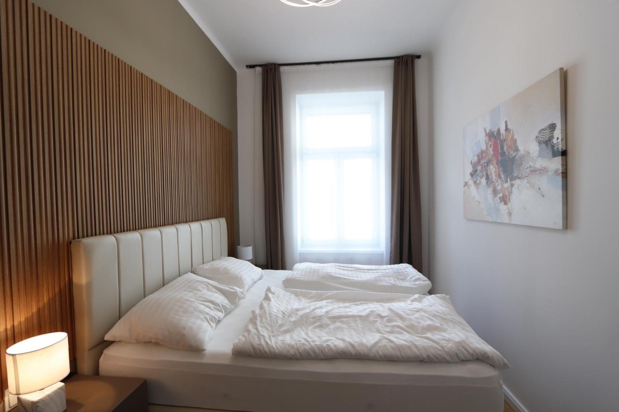 Or 1050 Viena