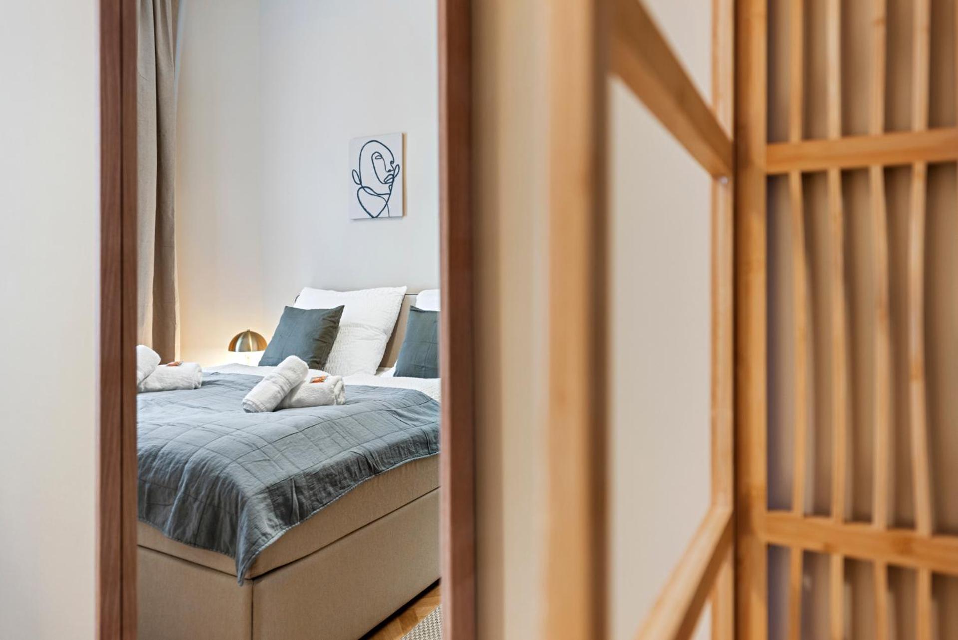 Exclusive 2 Bedroom Vienna