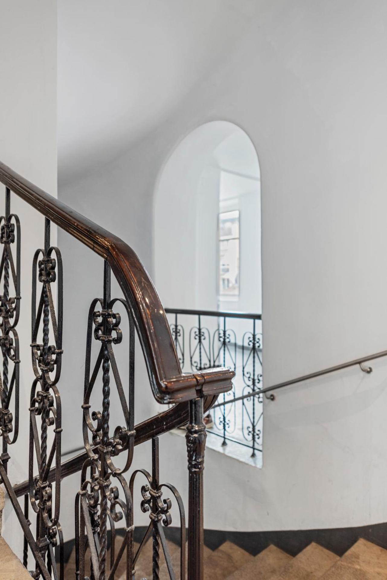 Exclusive 2 Bedroom Apartment Vienna
