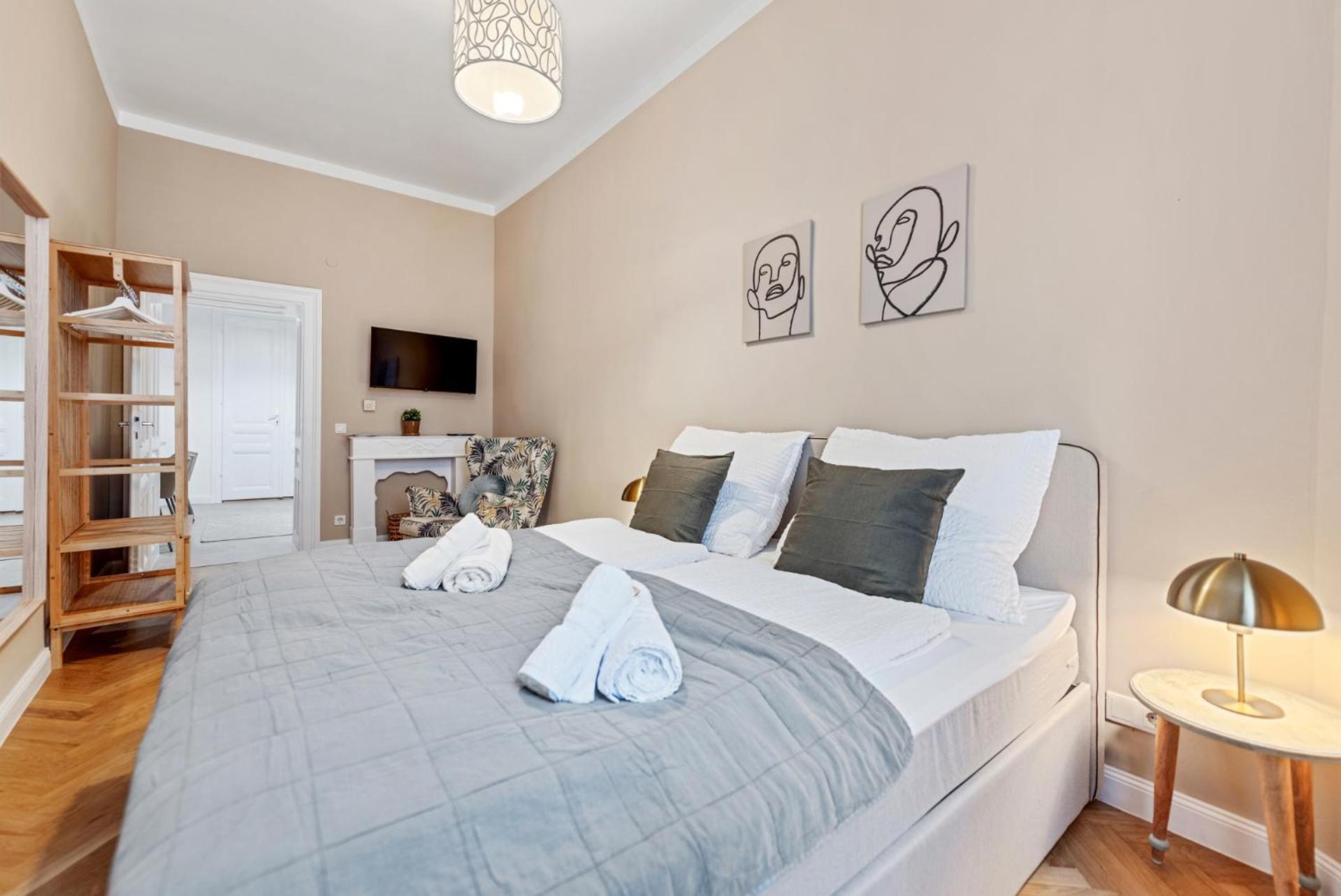 Exclusive 2 Bedroom Apartment