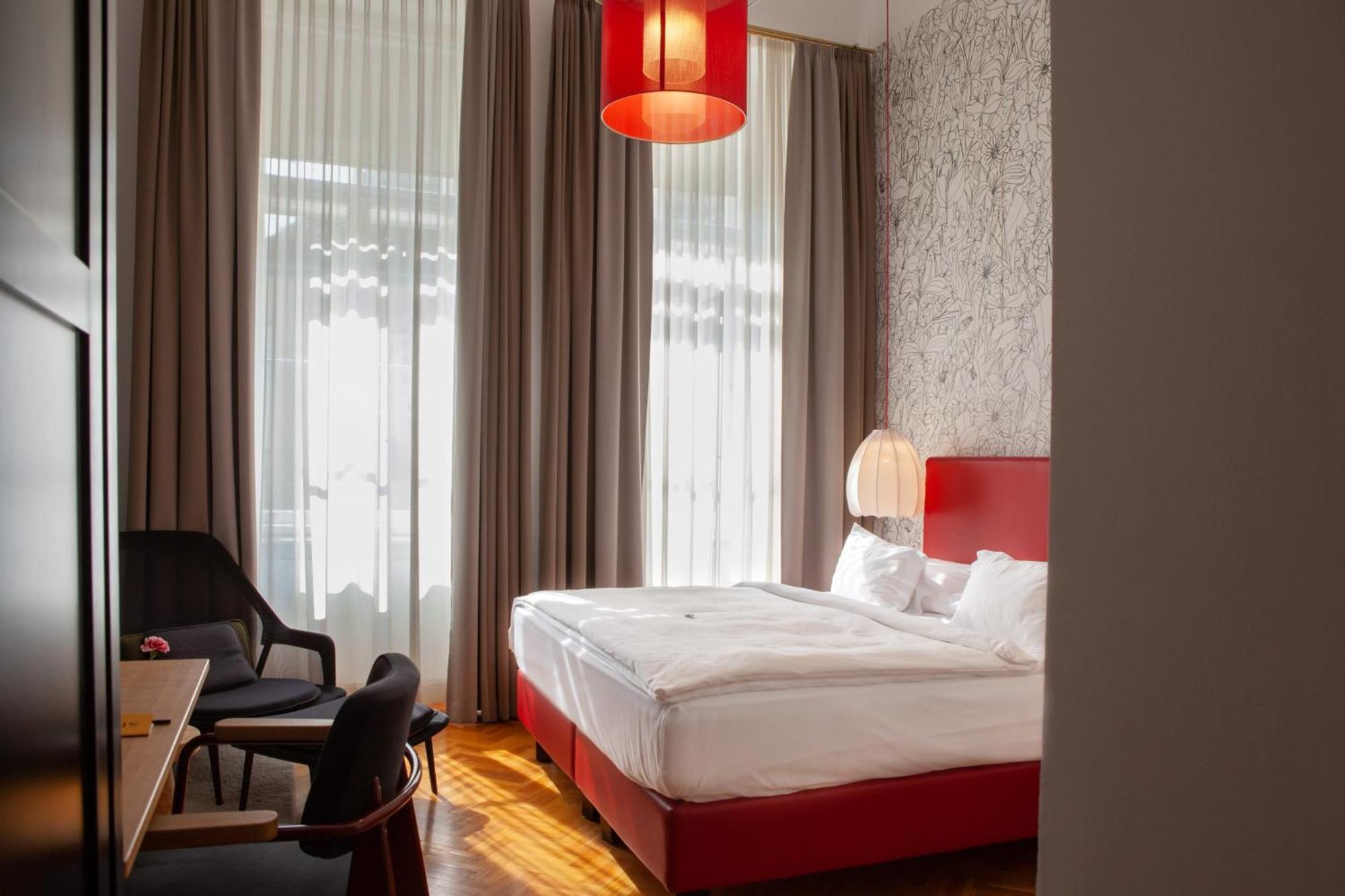 Small Luxury Altstadt 4* Viena