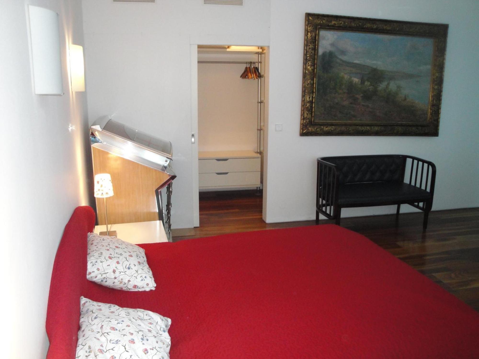 Living Center * Viena