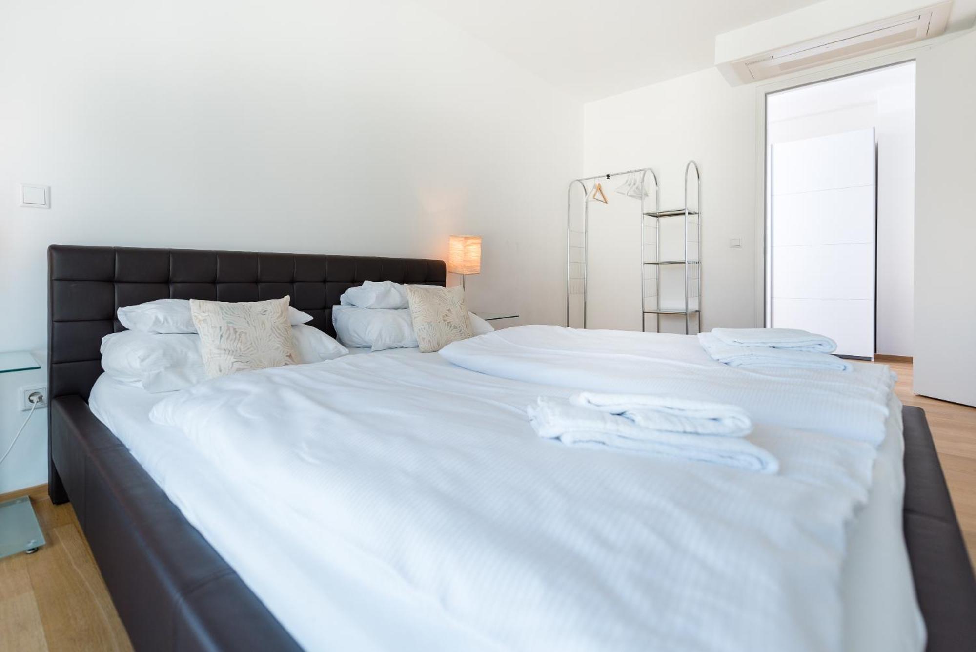 Apartments Next To Vienna Stateopera With Aircondition