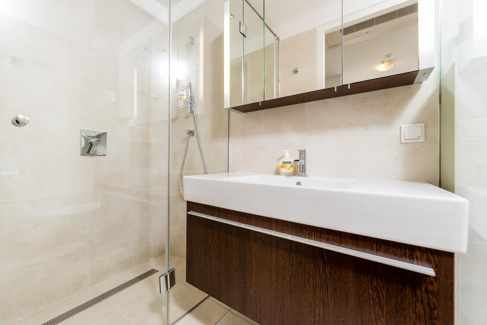 Apartments Next To Vienna Stateopera With Aircondition * Vienna
