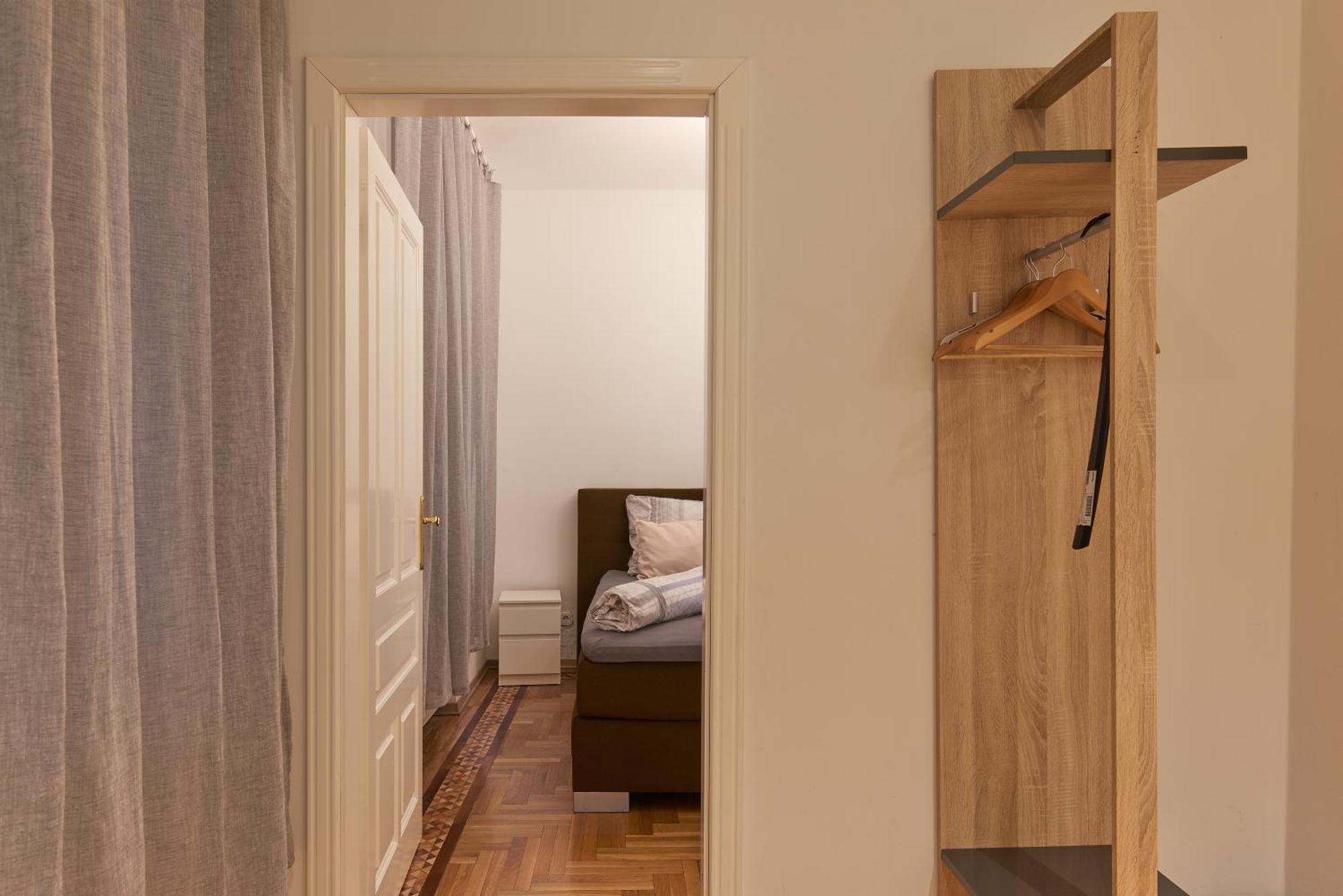 Schoenbrunn Palace Free Parking And 24h Check-in Apartment *
