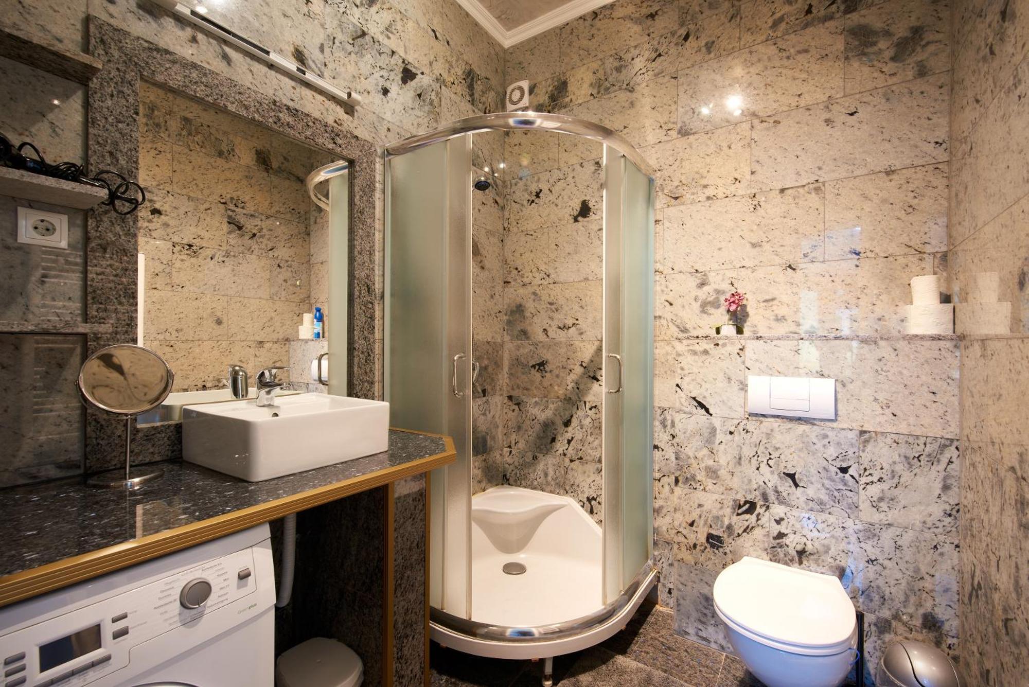 Schoenbrunn Palace Free Parking And 24h Check-in Apartment