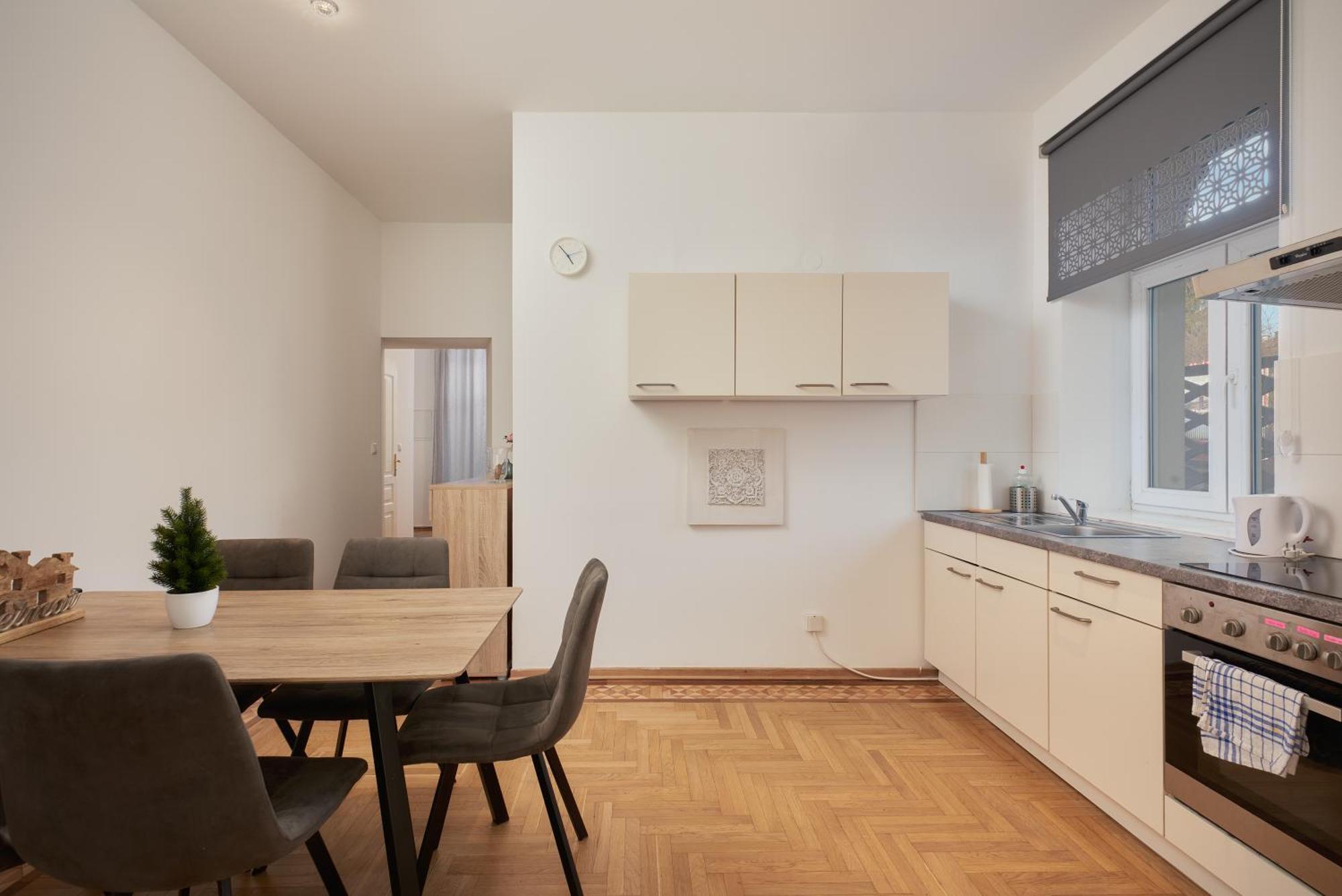 Apartment Schoenbrunn Palace Free Parking And 24h Check-in Vienna
