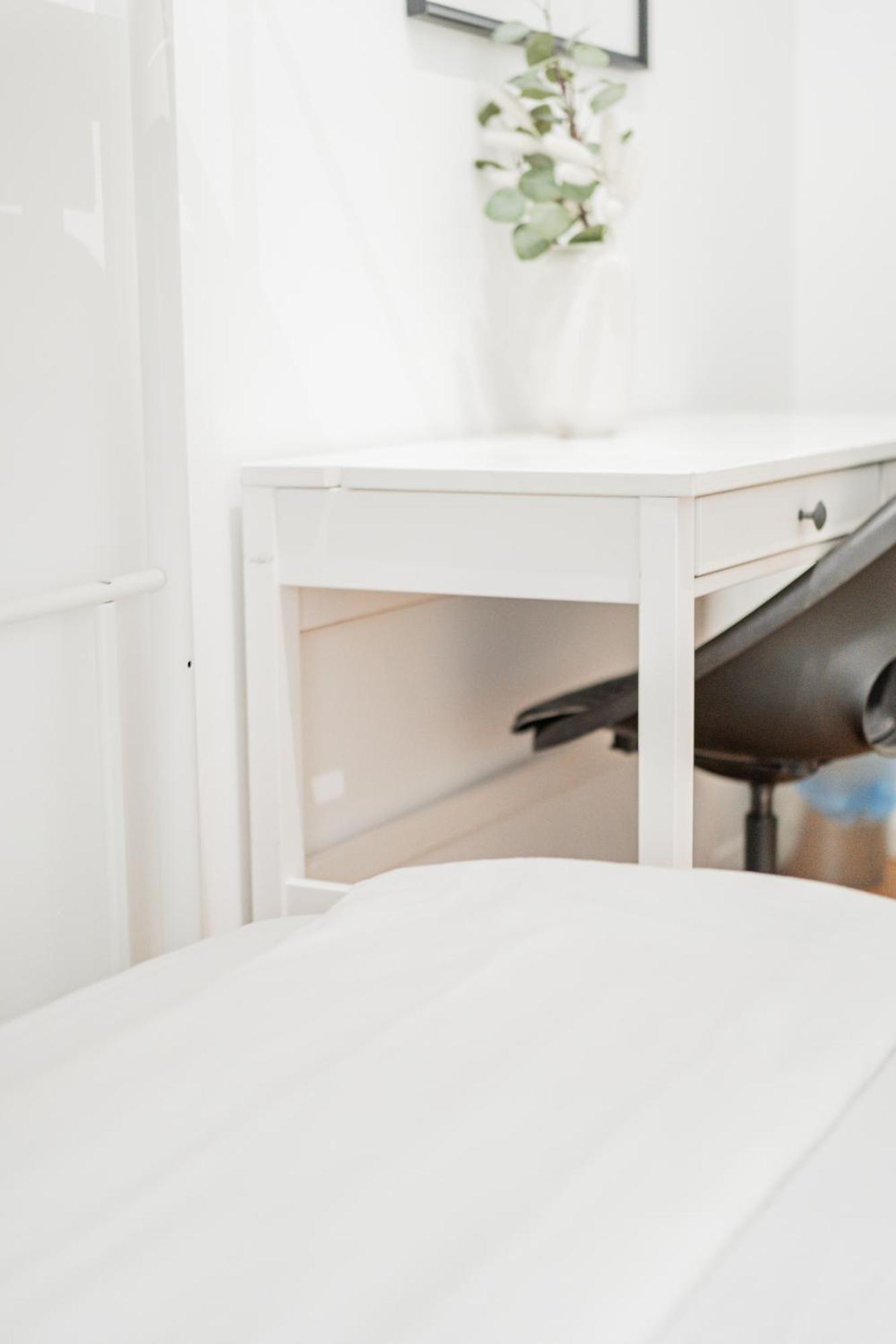 Albergue Nice Central City Room