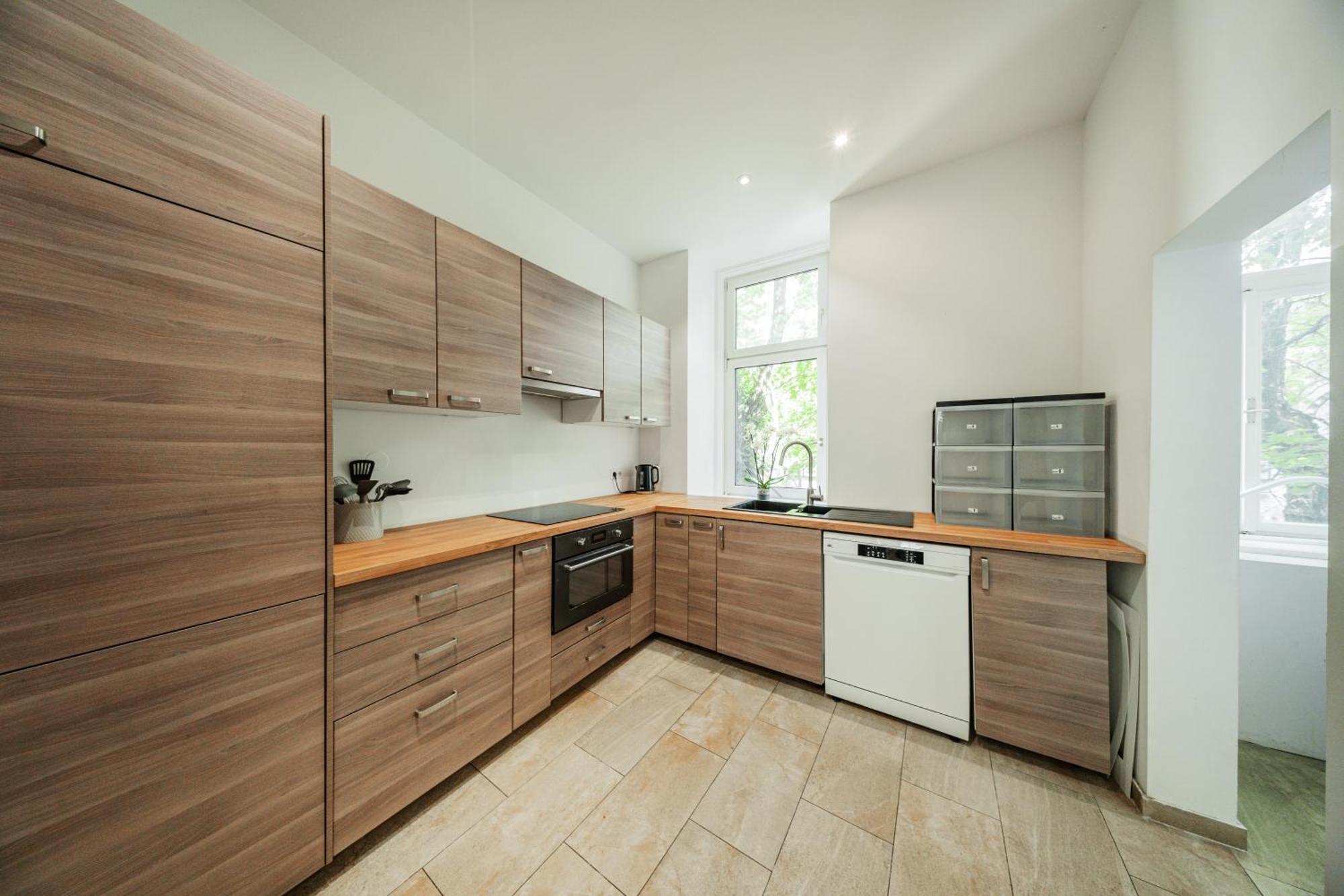 Albergue Nice Central City Room