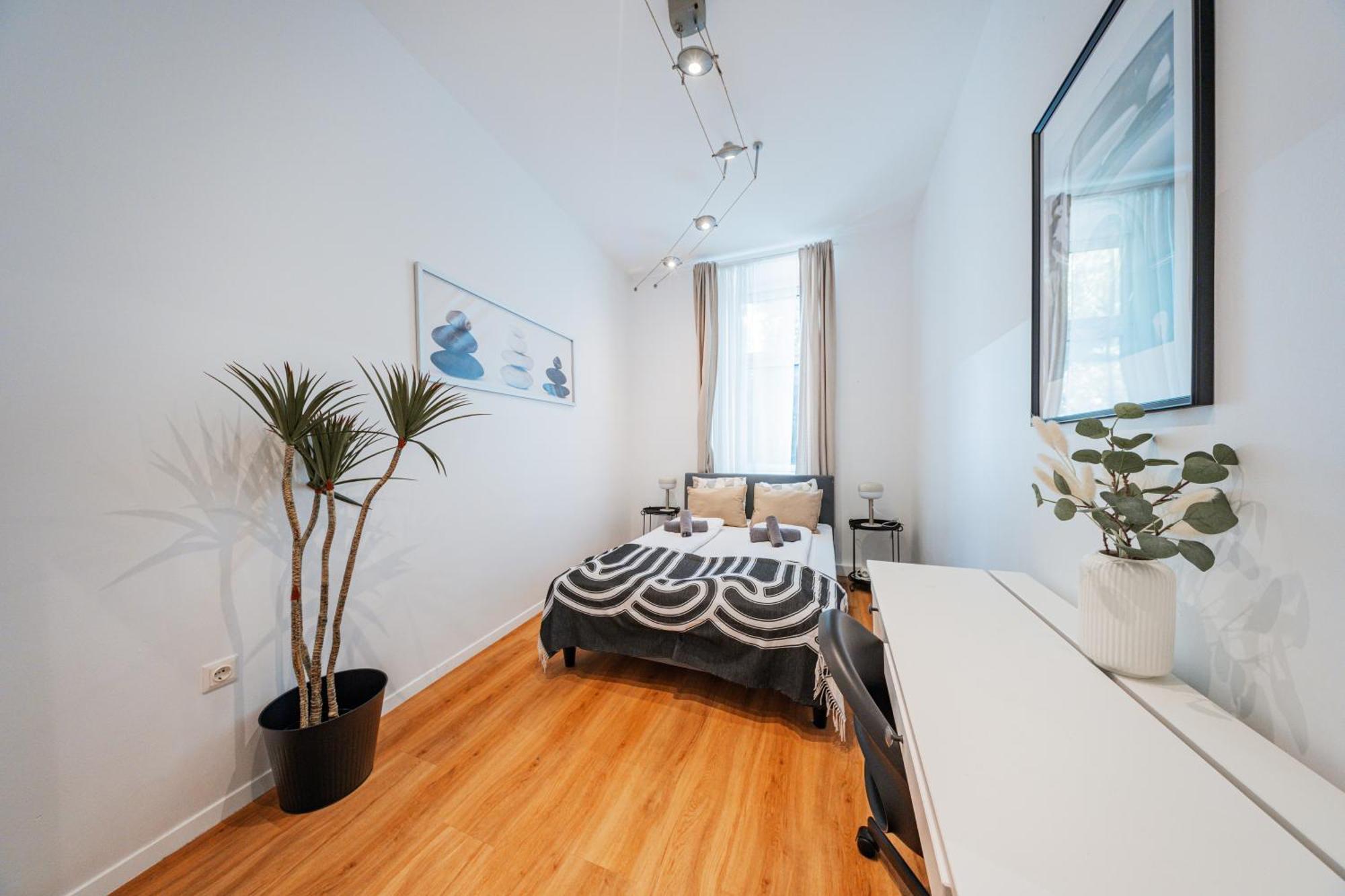 Albergue Nice Central City Room *