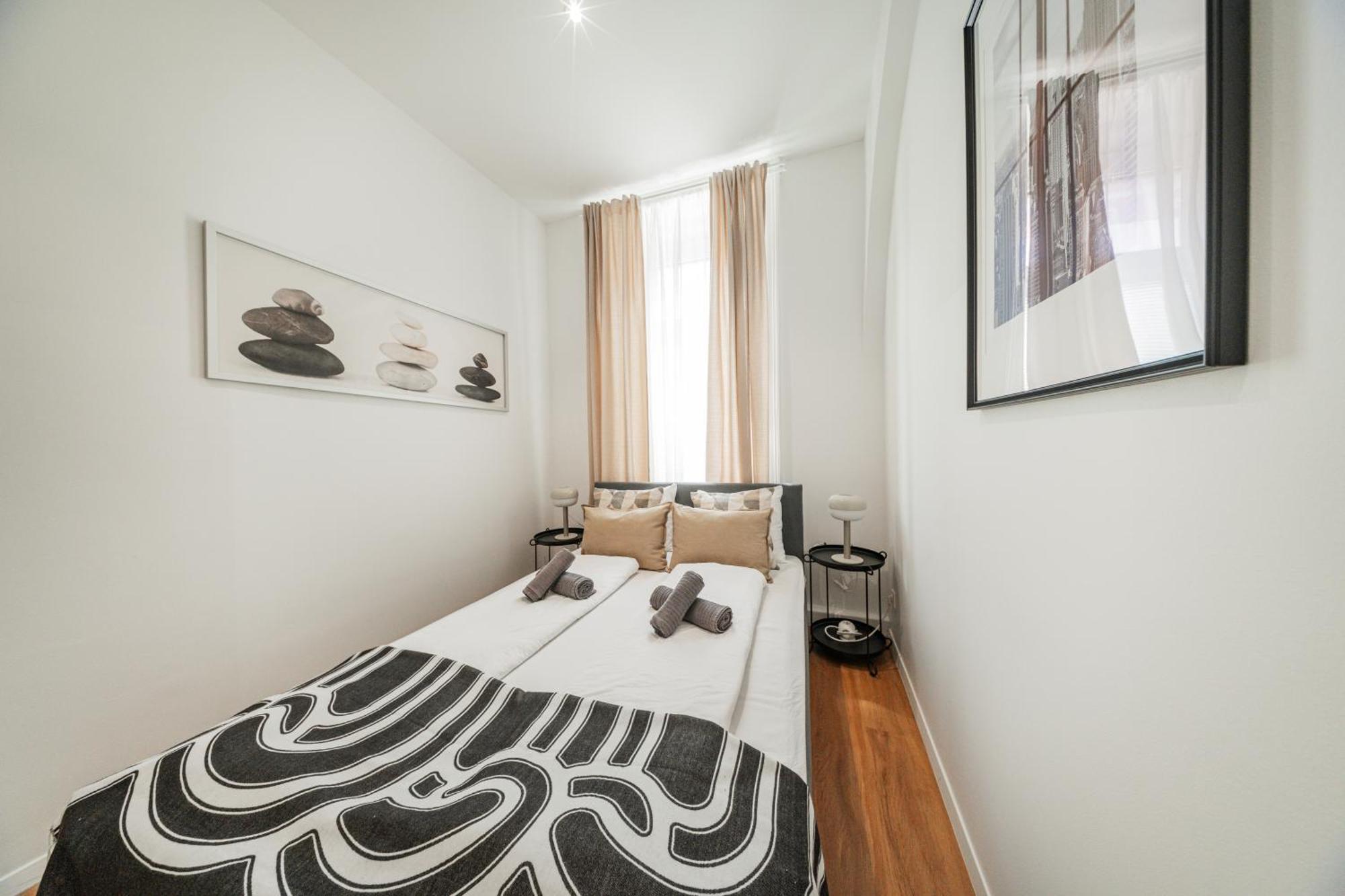 Albergue Nice Central City Room *