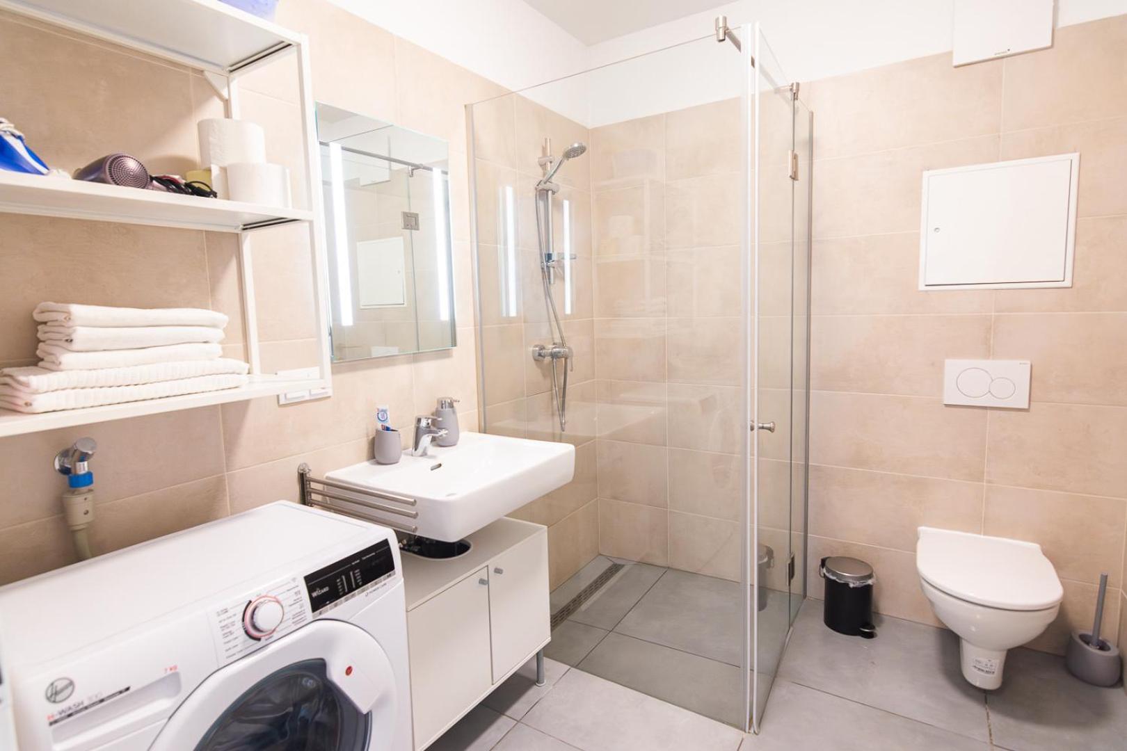 Modern 1br - 15 Mins To City Center Apartment Vienna