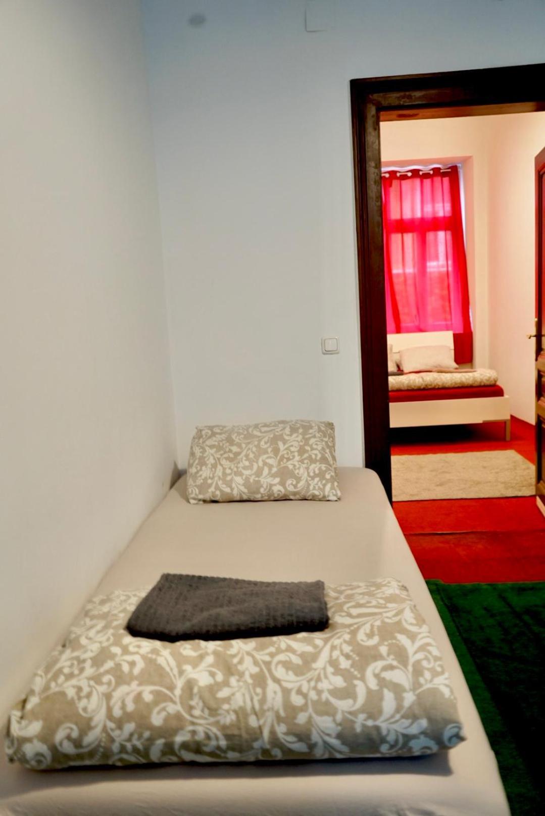Volkstheater Apartment.